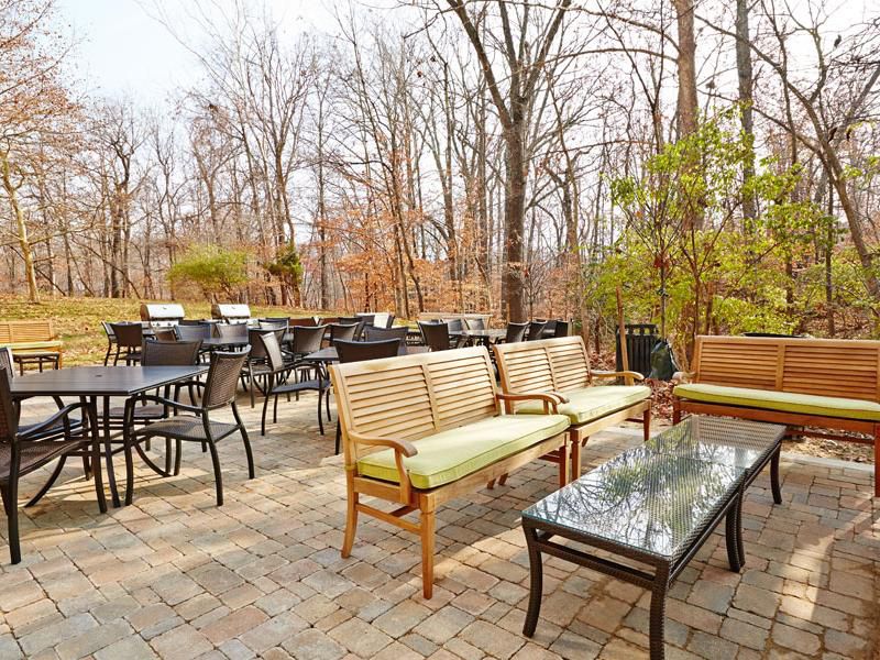 IHG Army Hotels at Fort Belvoir Knadle Hall Amenities