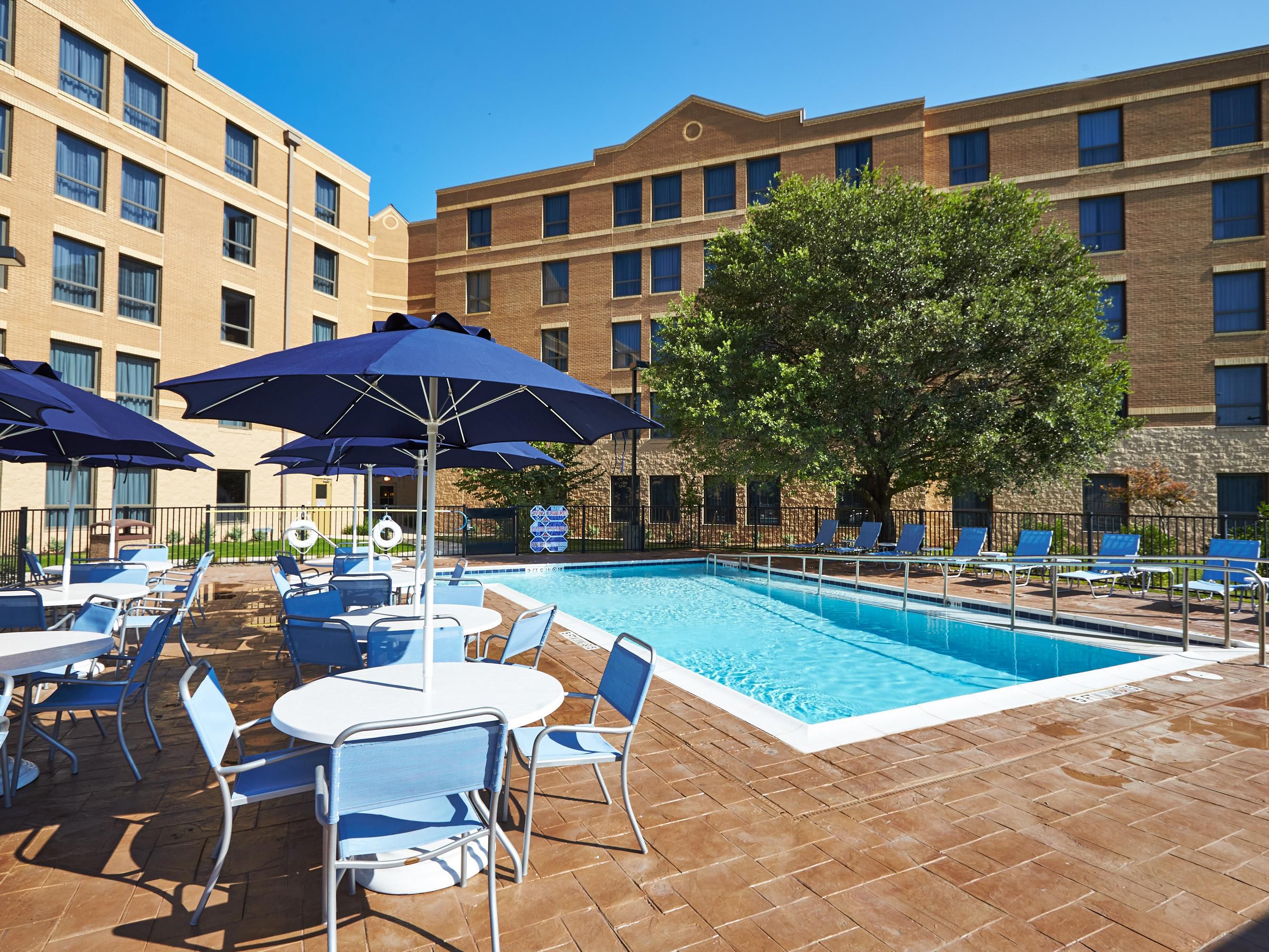 IHG Army Hotels at Ft. Sam Houston Powless House Amenities