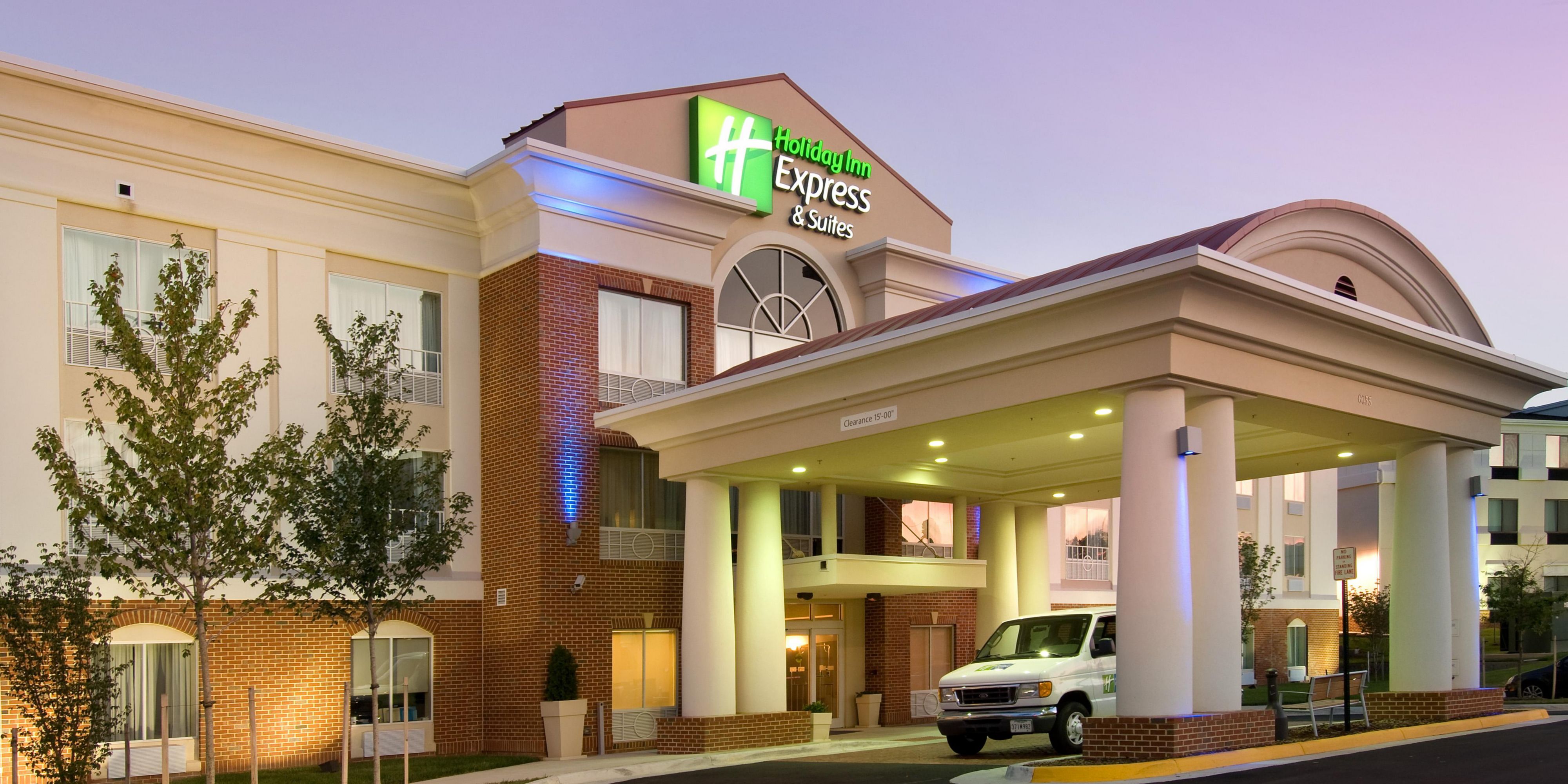 Holiday Inn Express & Suites Alexandria - Fort Belvoir