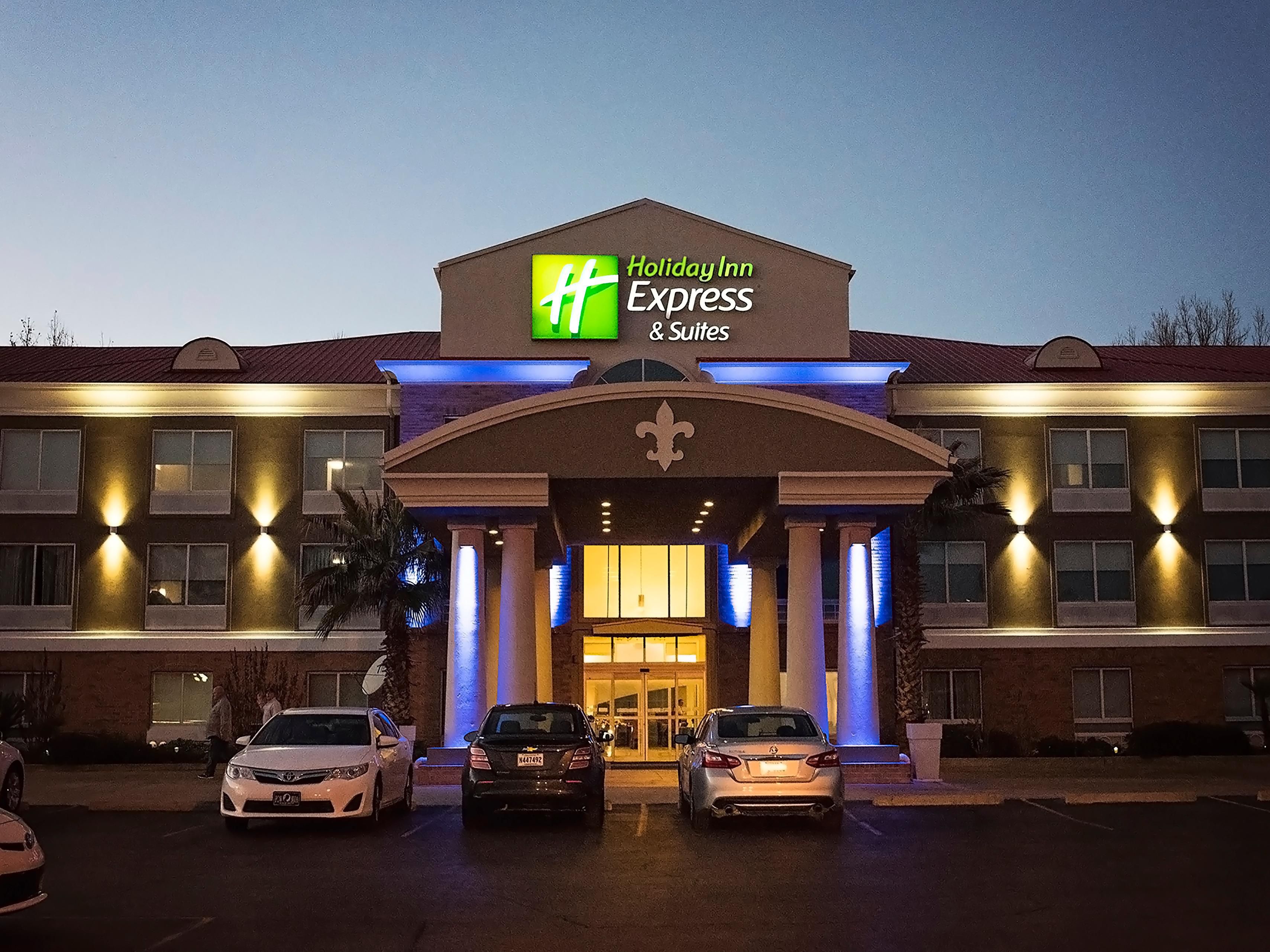 Hotels In Alexandria La Holiday Inn Express Suites Alexandria