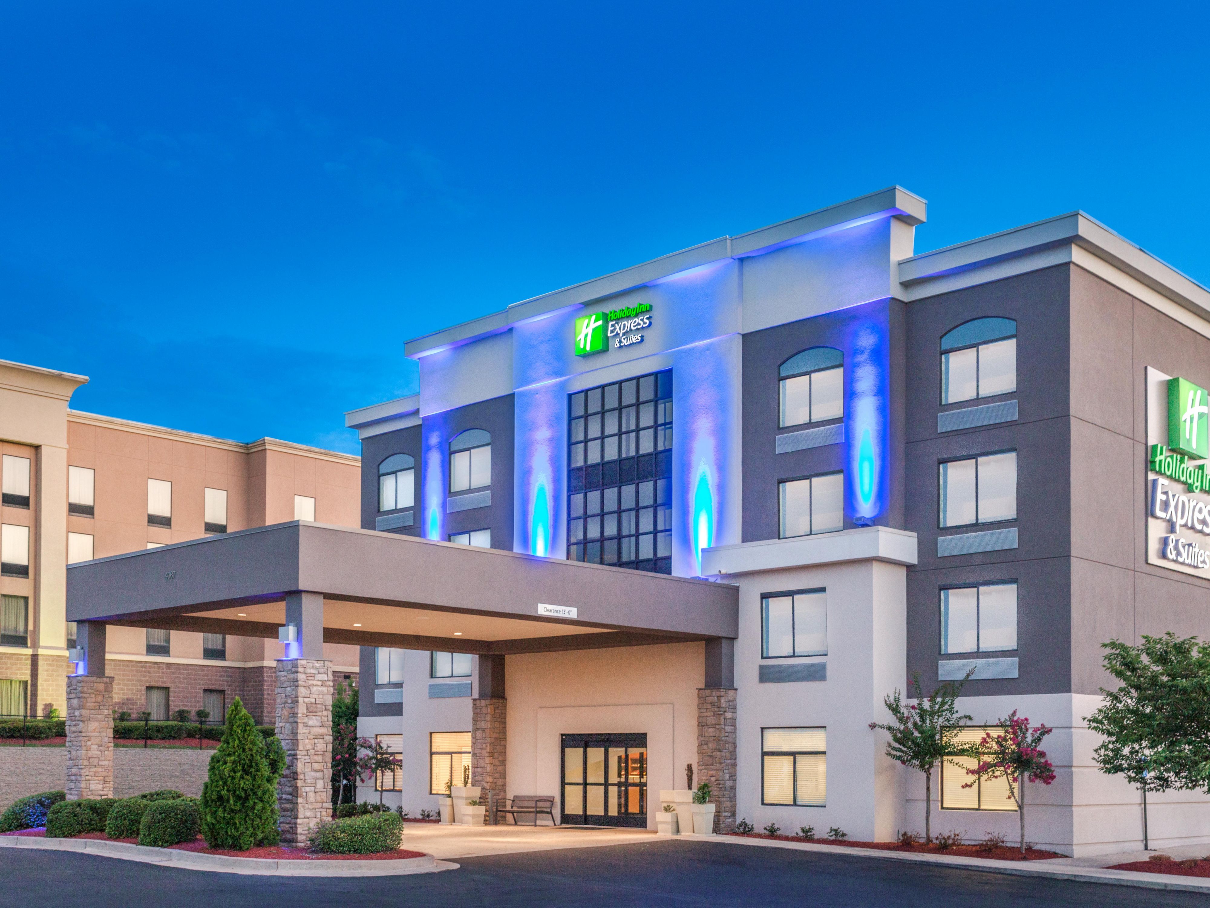 Holiday Inn Express Suites Augusta West Ft Gordon Area