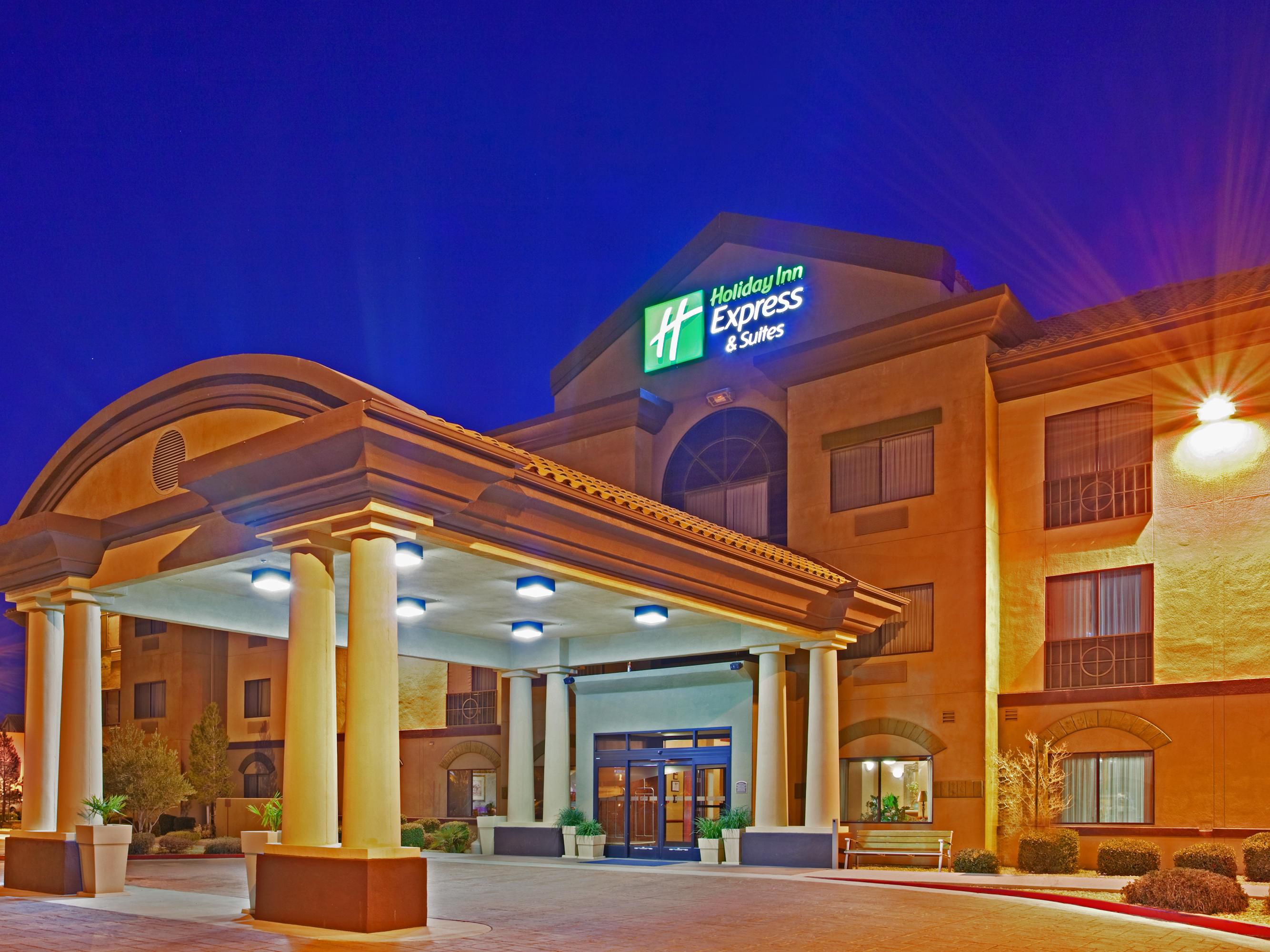 Holiday Inn Express Suites Barstow Outlet Center Hotel In