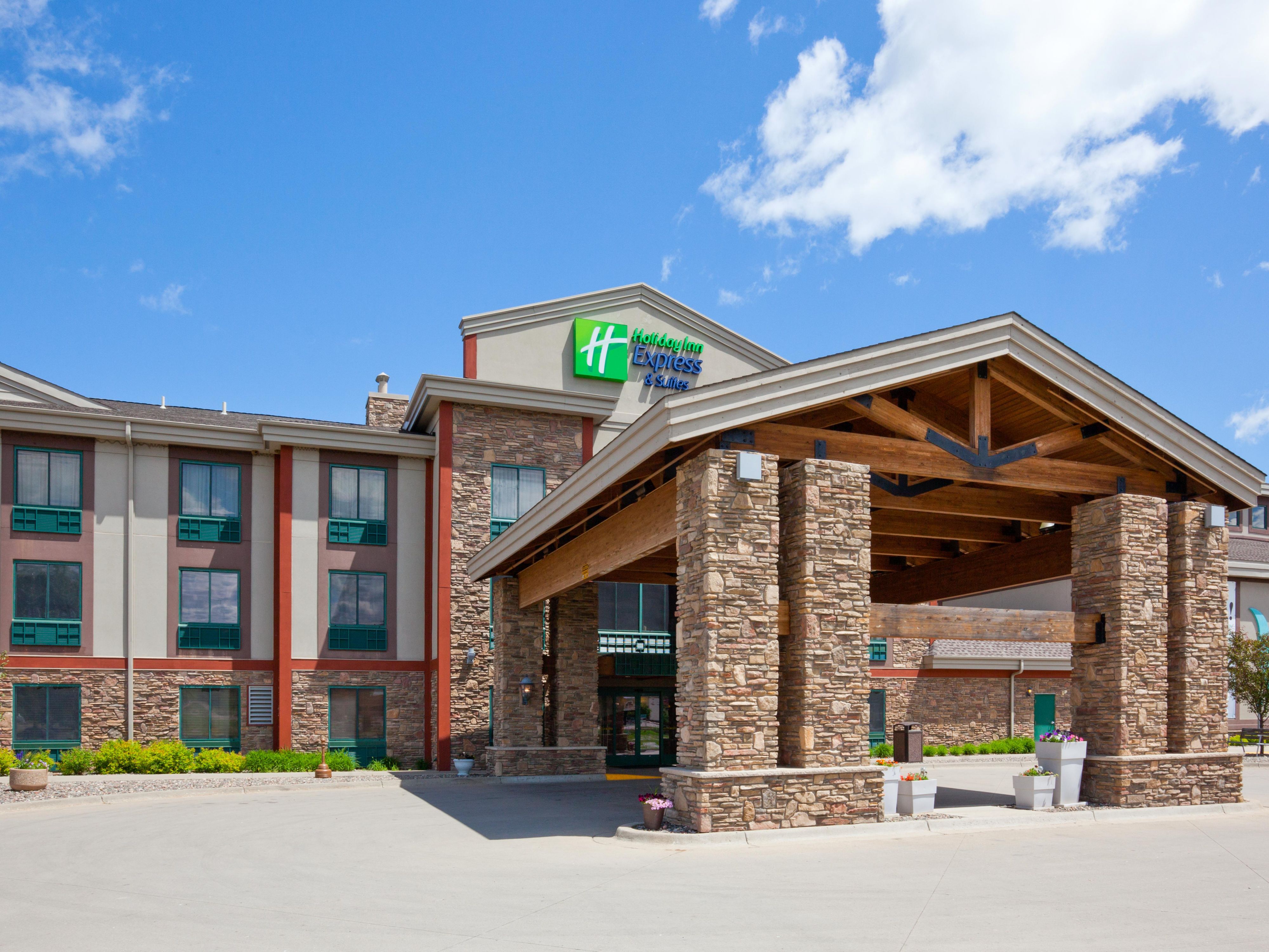 Holiday Inn Express Suites Brainerd Baxter Hotel In Baxter By Ihg