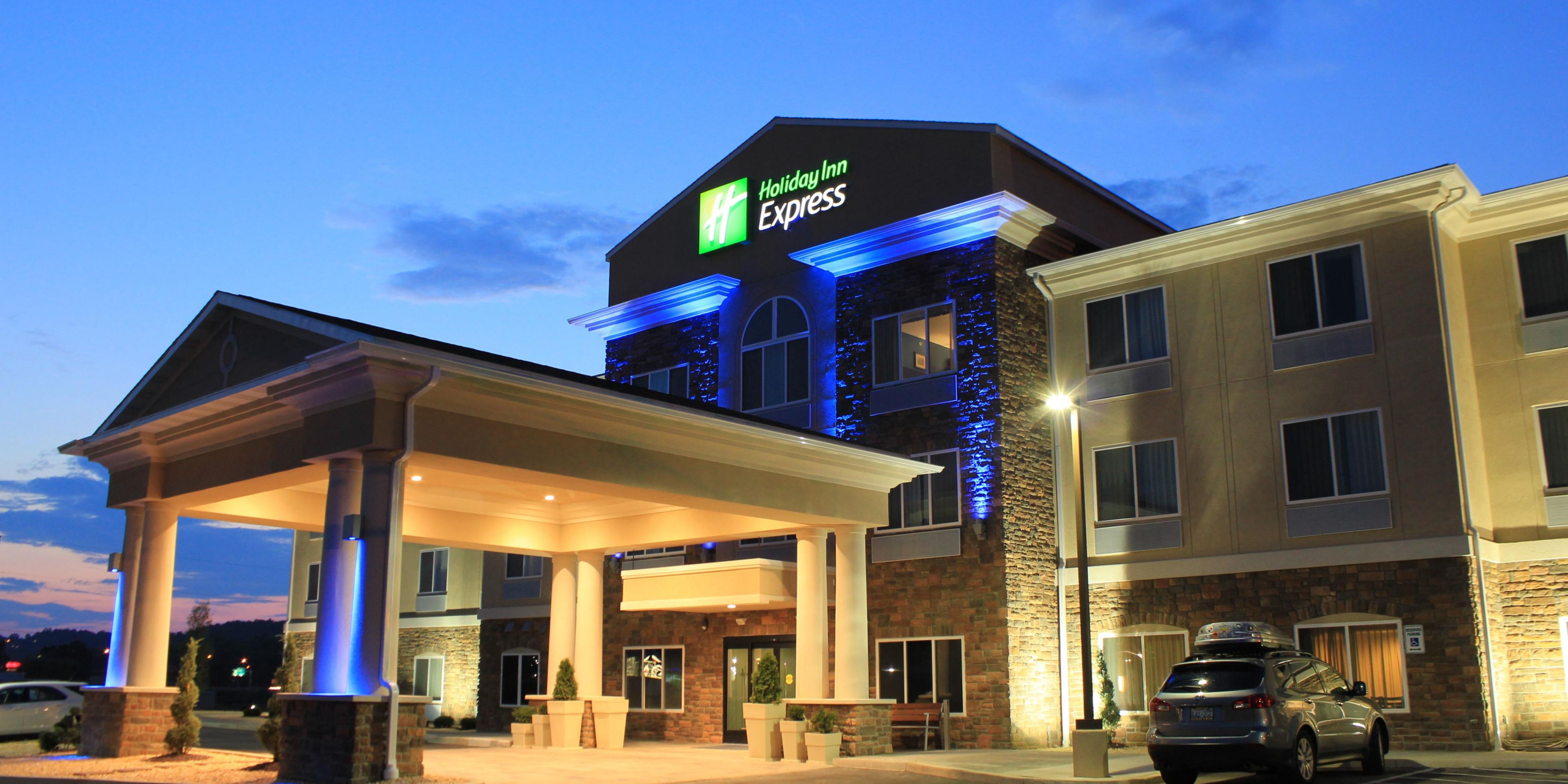 Holiday Inn Express & Suites Belle Vernon