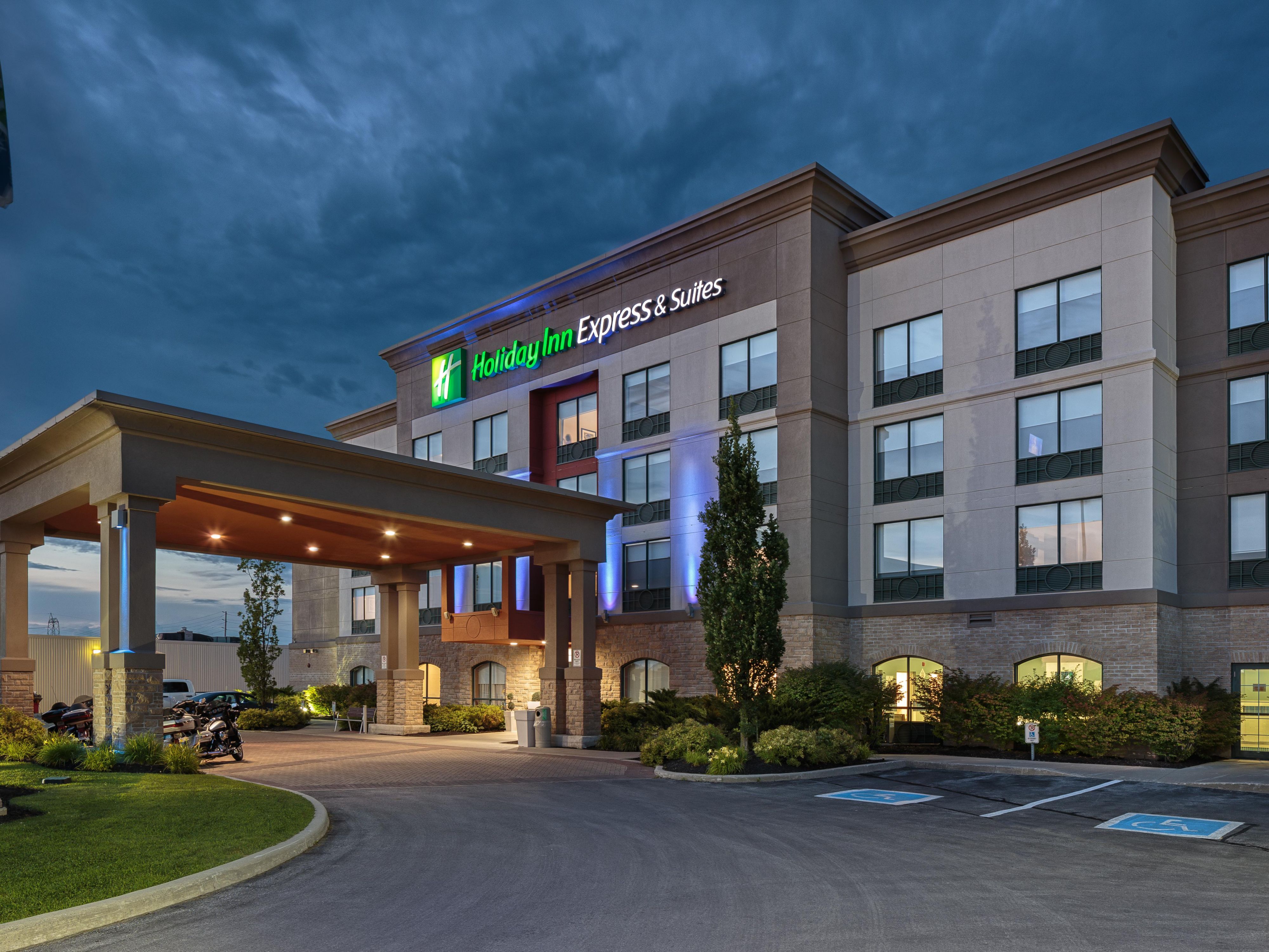 Holiday Inn Express Suites Belleville Hotel By Ihg