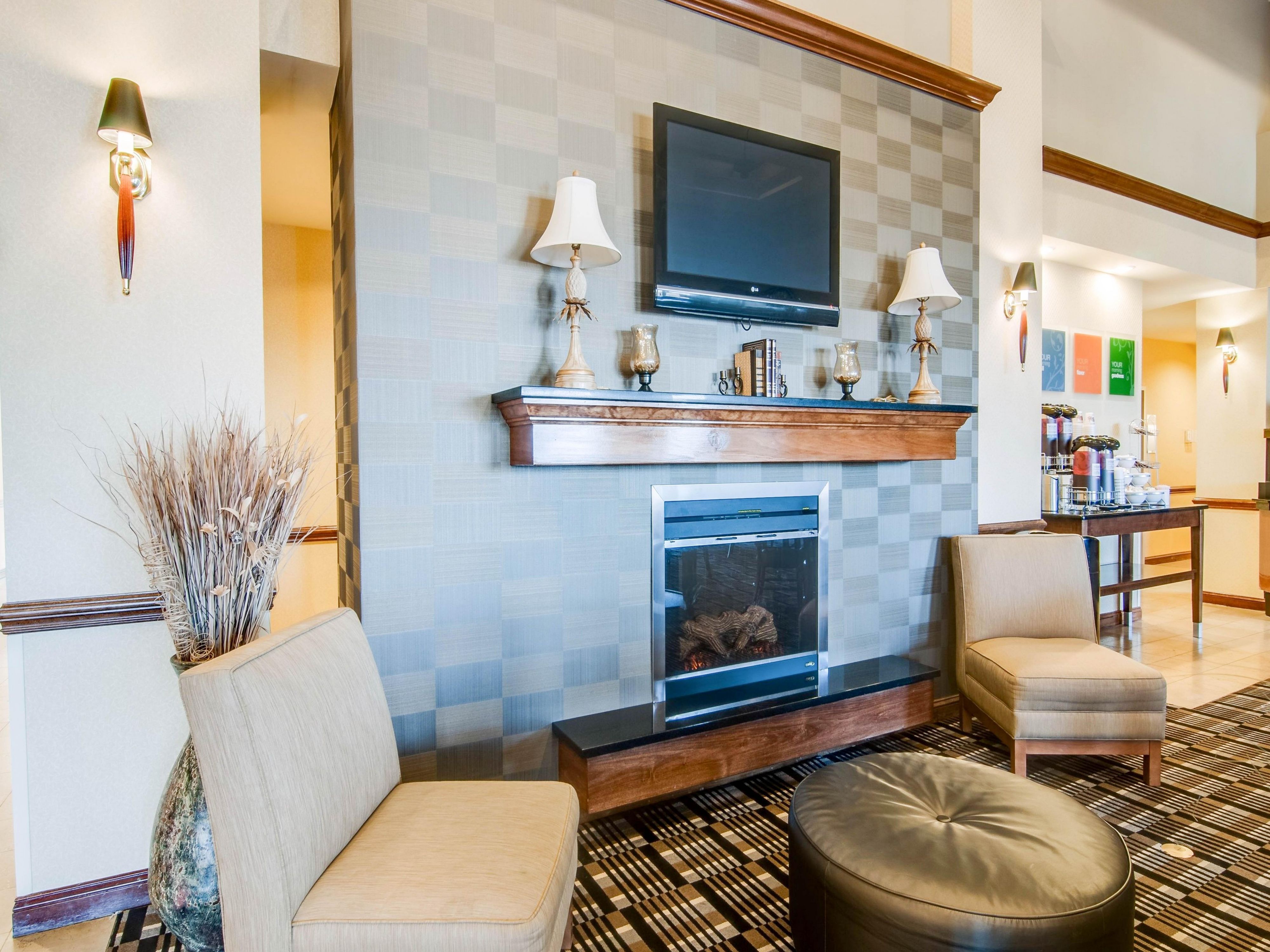 Holiday Inn Express & Suites Blacksburg University Area Hotel by IHG