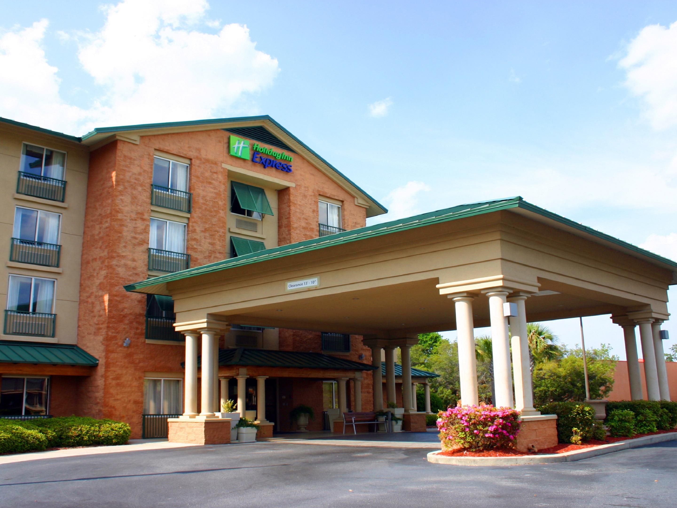 Hotels In Bluffton Sc Holiday Inn Express Suites Bluffton