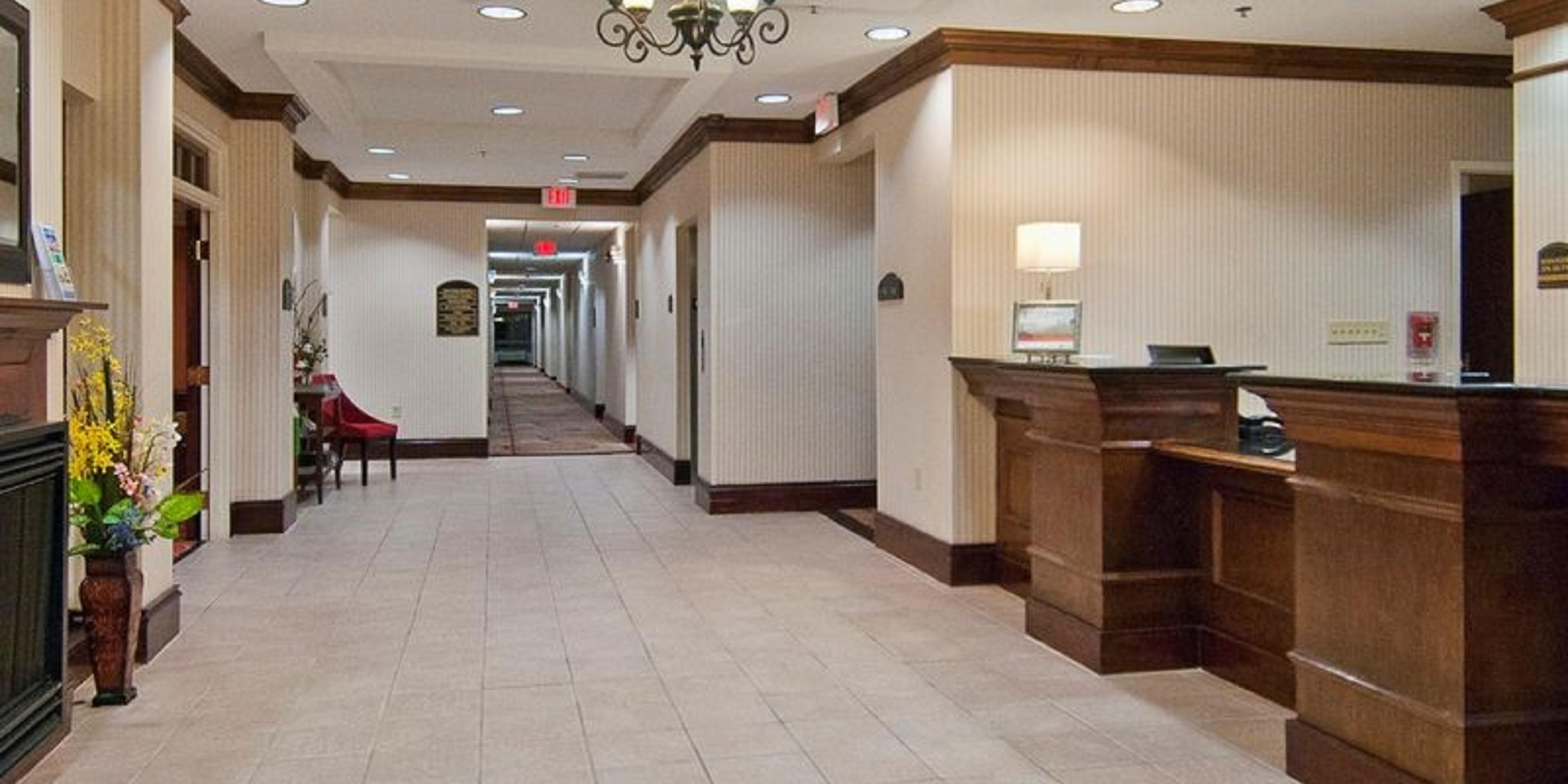 Holiday Inn Express & Suites Canton