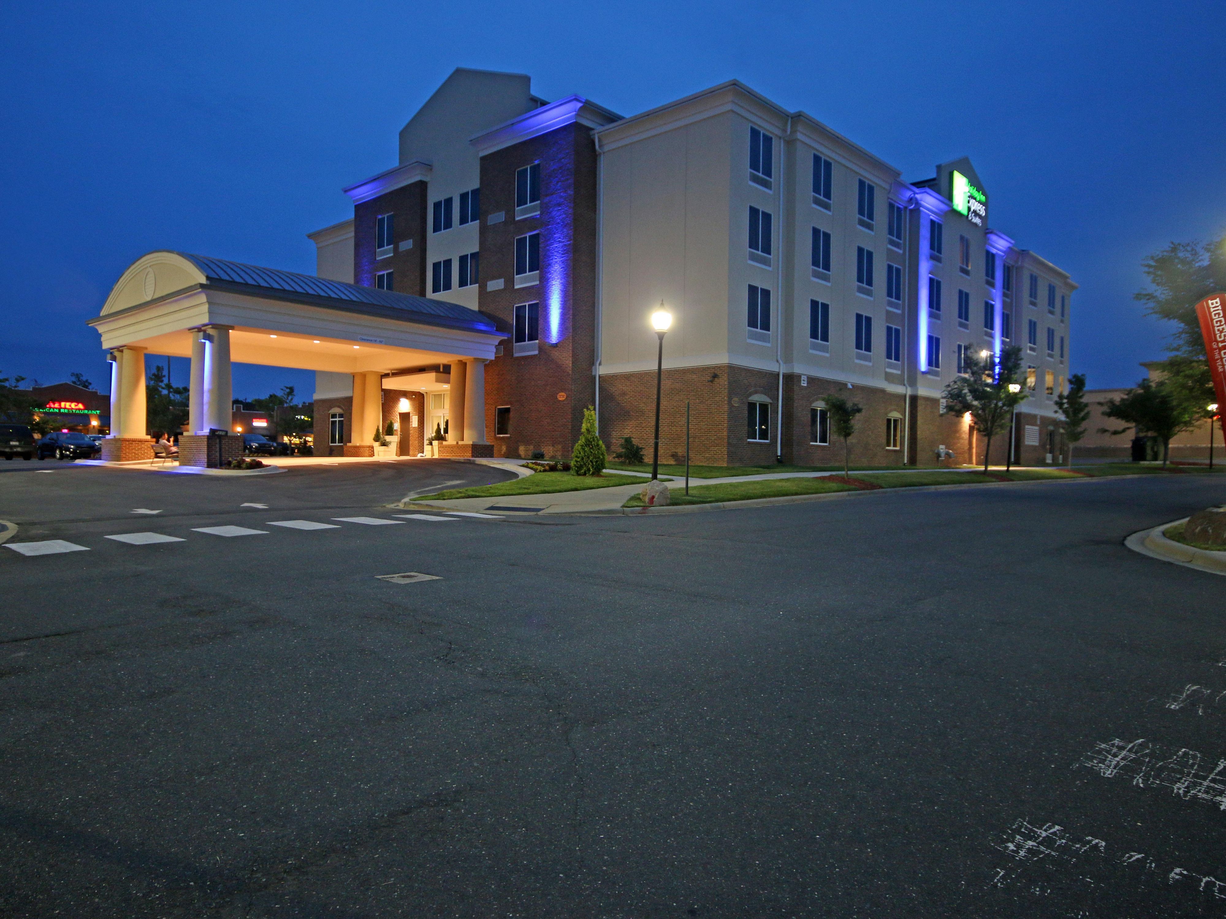 Hotels In Charlotte Nc Holiday Inn Express Suites Charlotte North