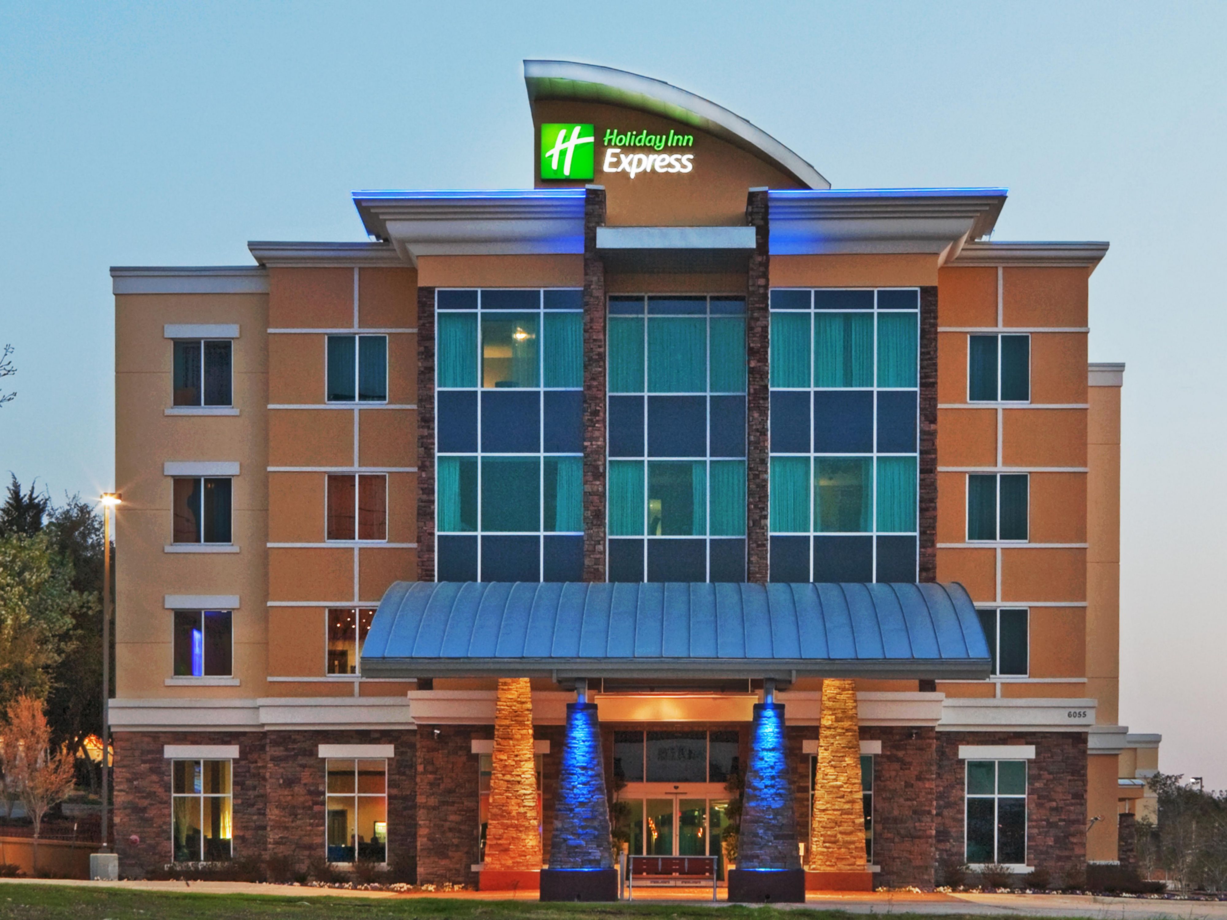 Hotels In North Dallas Holiday Inn Express Suites North Dallas