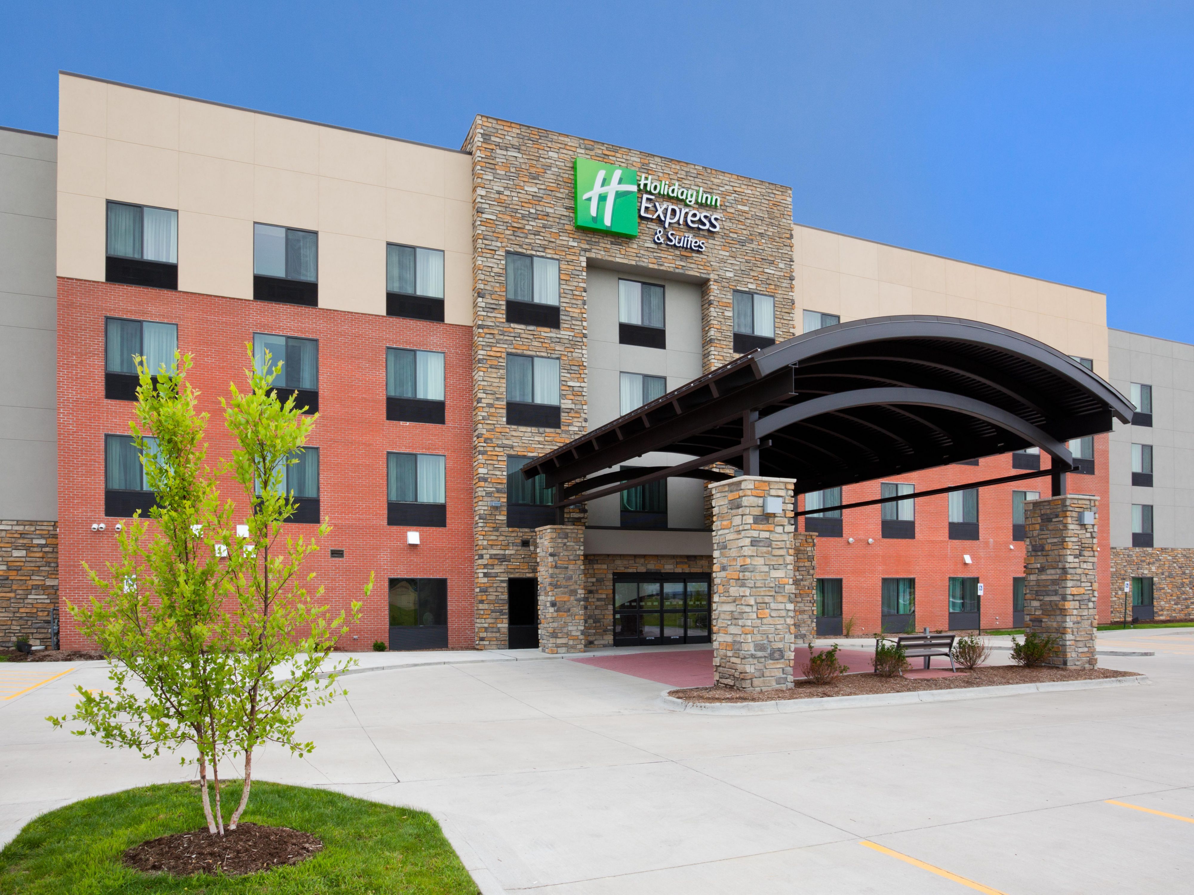 Holiday Inn Express Suites Davenport Hotel By Ihg