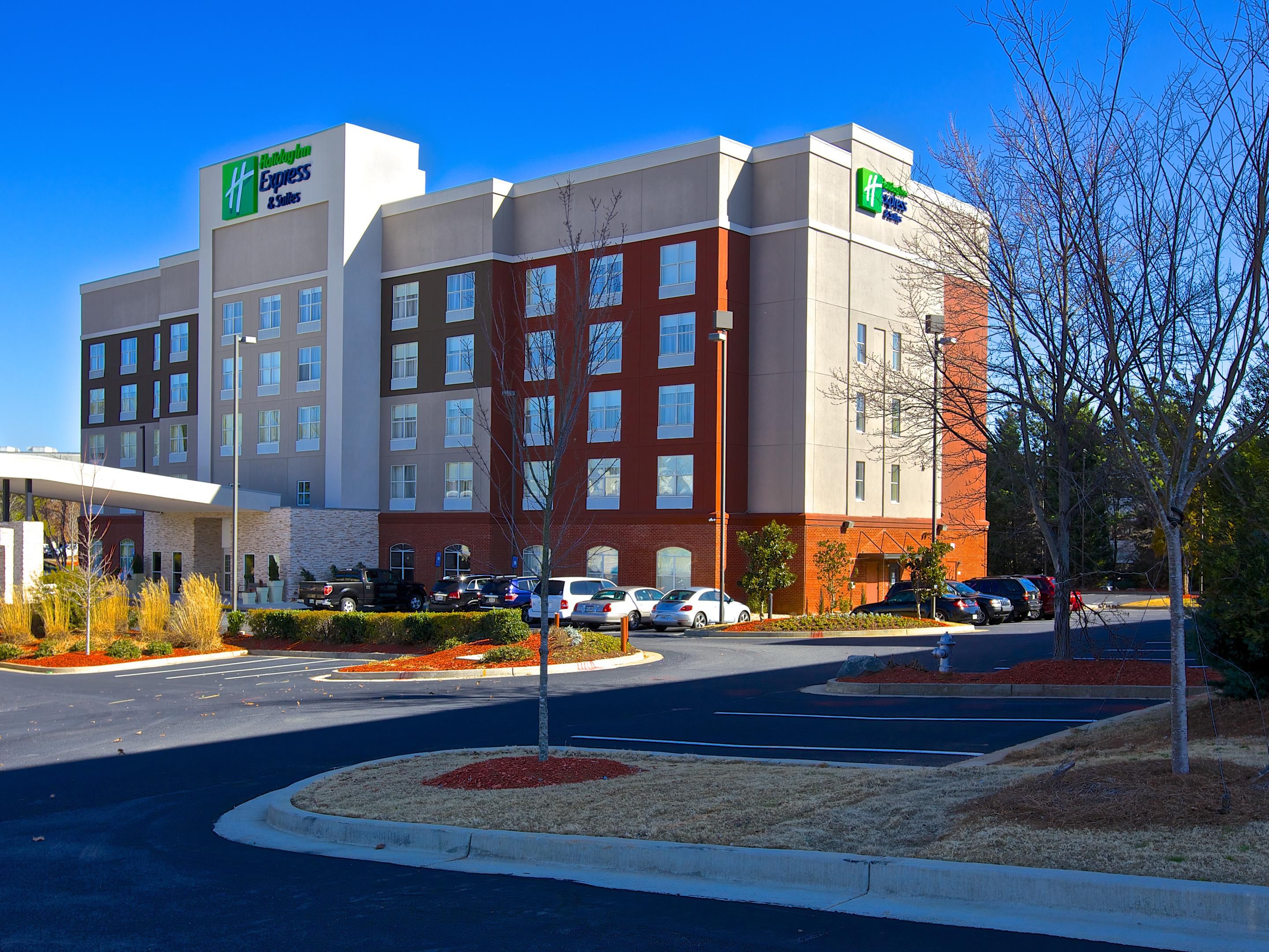 Holiday Inn Express & Suites Duluth Mall Area Hotel in Duluth,