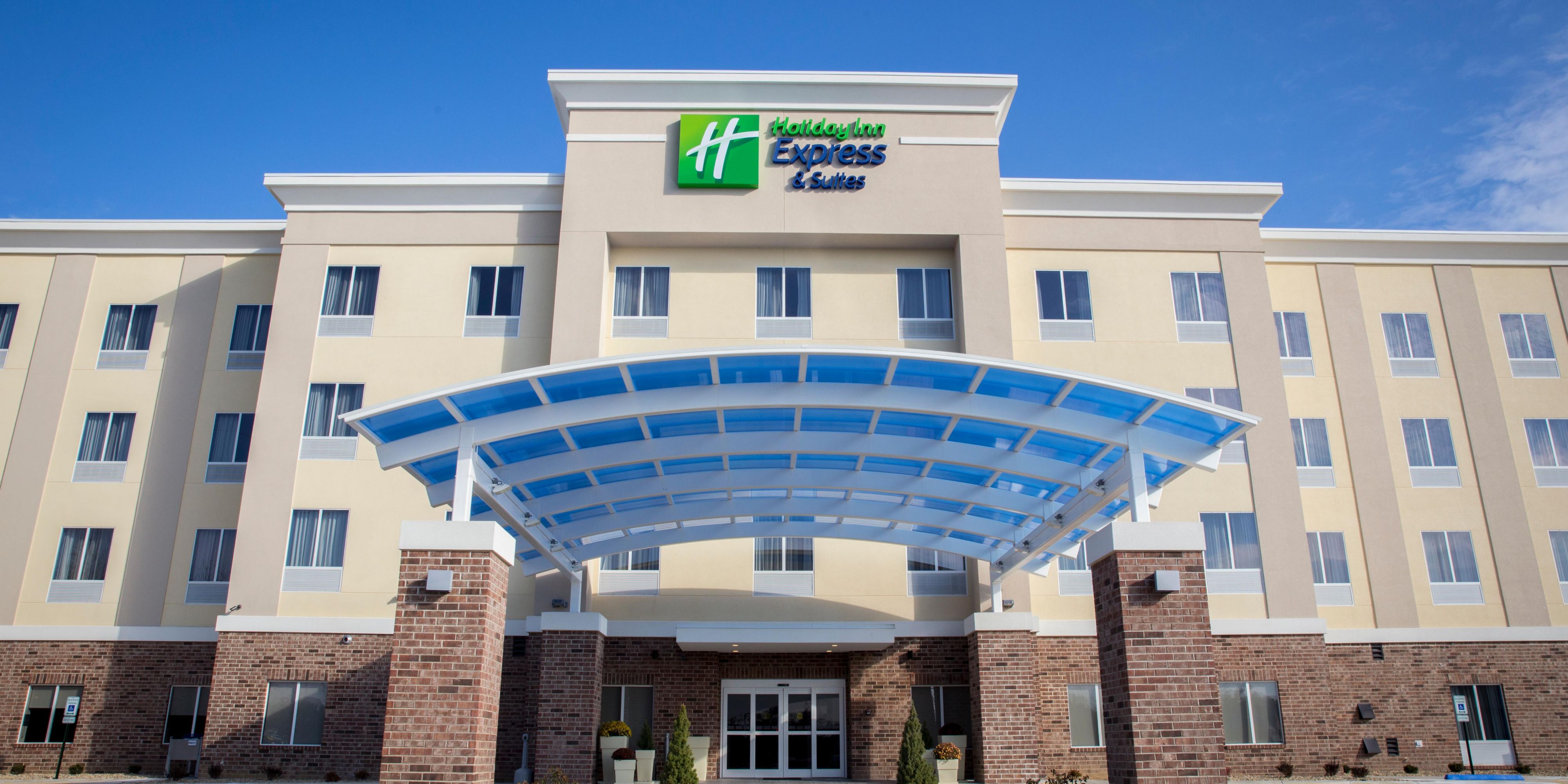 Holiday Inn Express & Suites Edwardsville