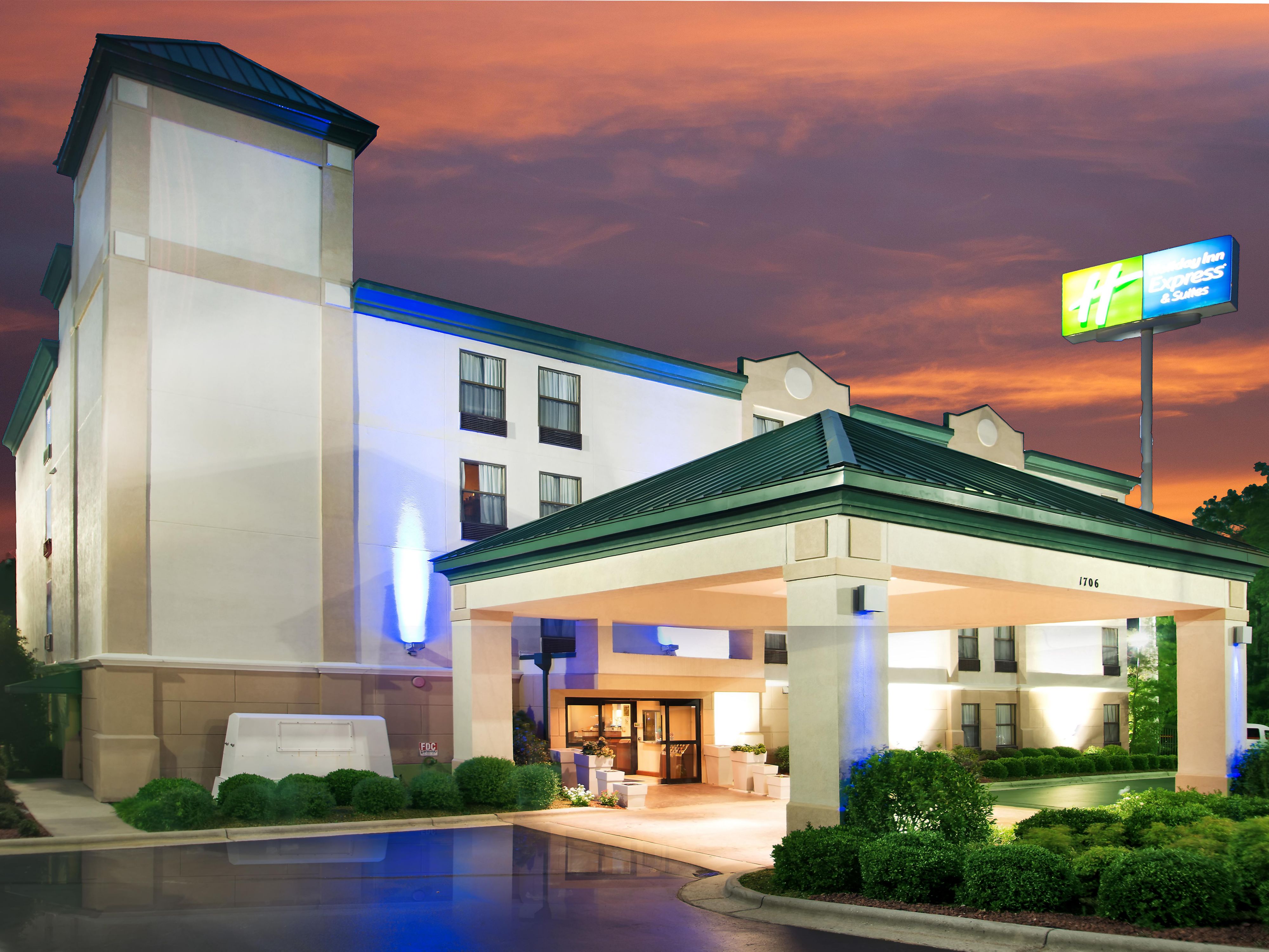 Fayetteville Hotels Holiday Inn Express Suites Fayetteville Ft