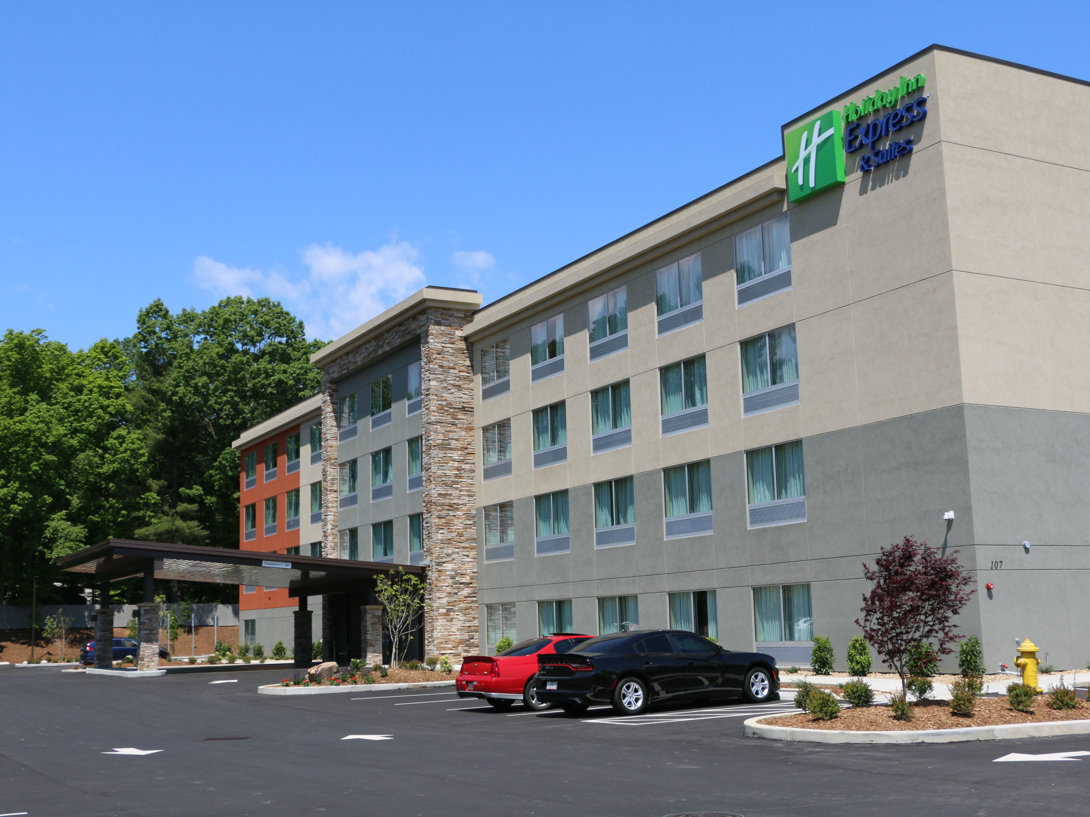 Holiday Inn Express Suites Hendersonville Se Flat Rock