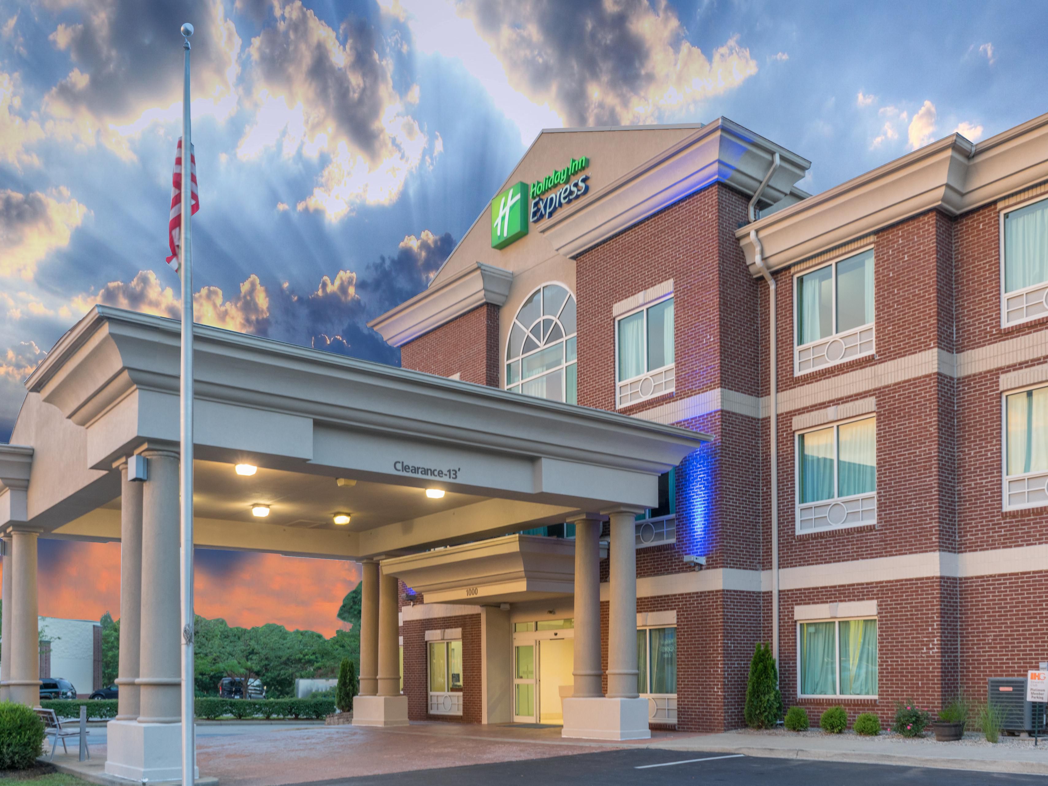 Hotels Frankfort Ky Holiday Inn Express Suites Frankfort Ihg