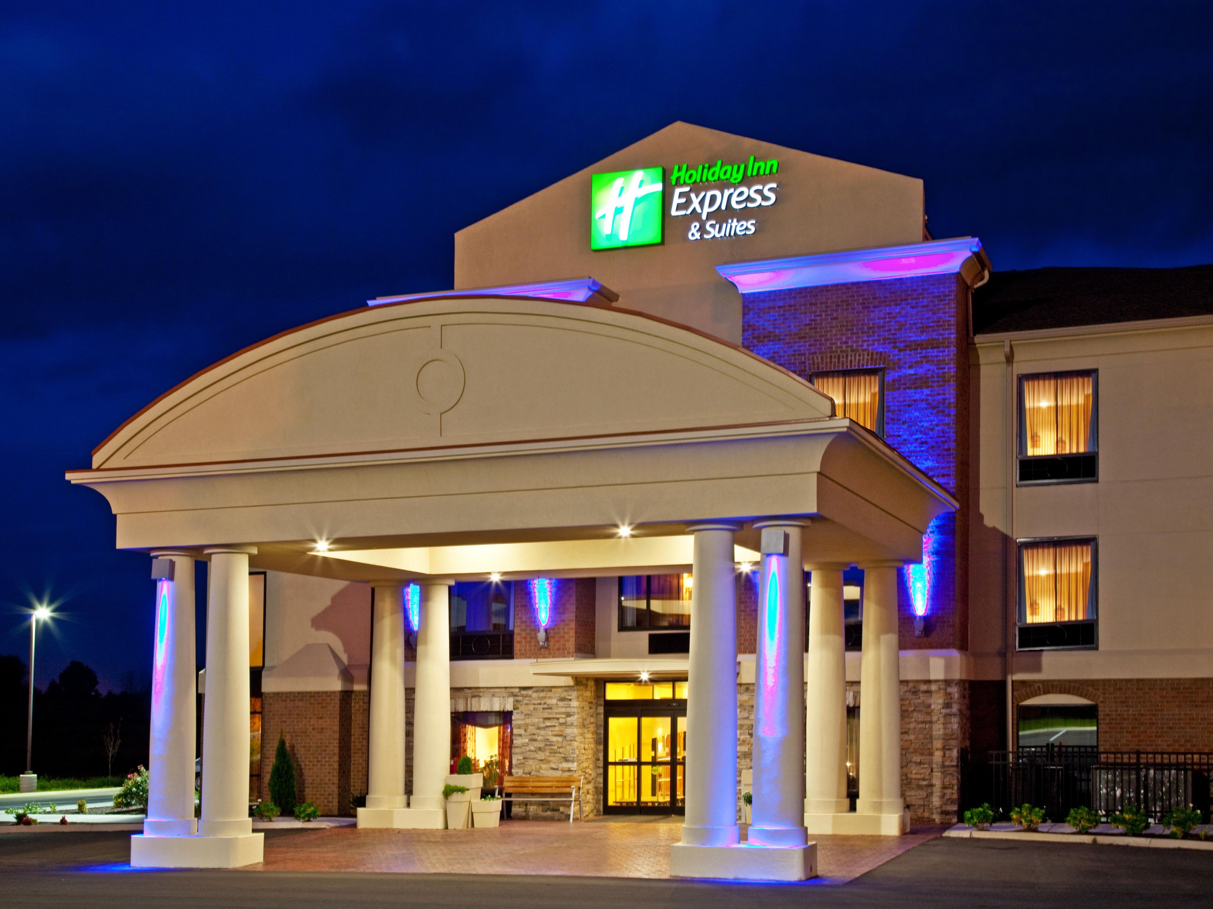  Holiday Inn Exterior Lighting 