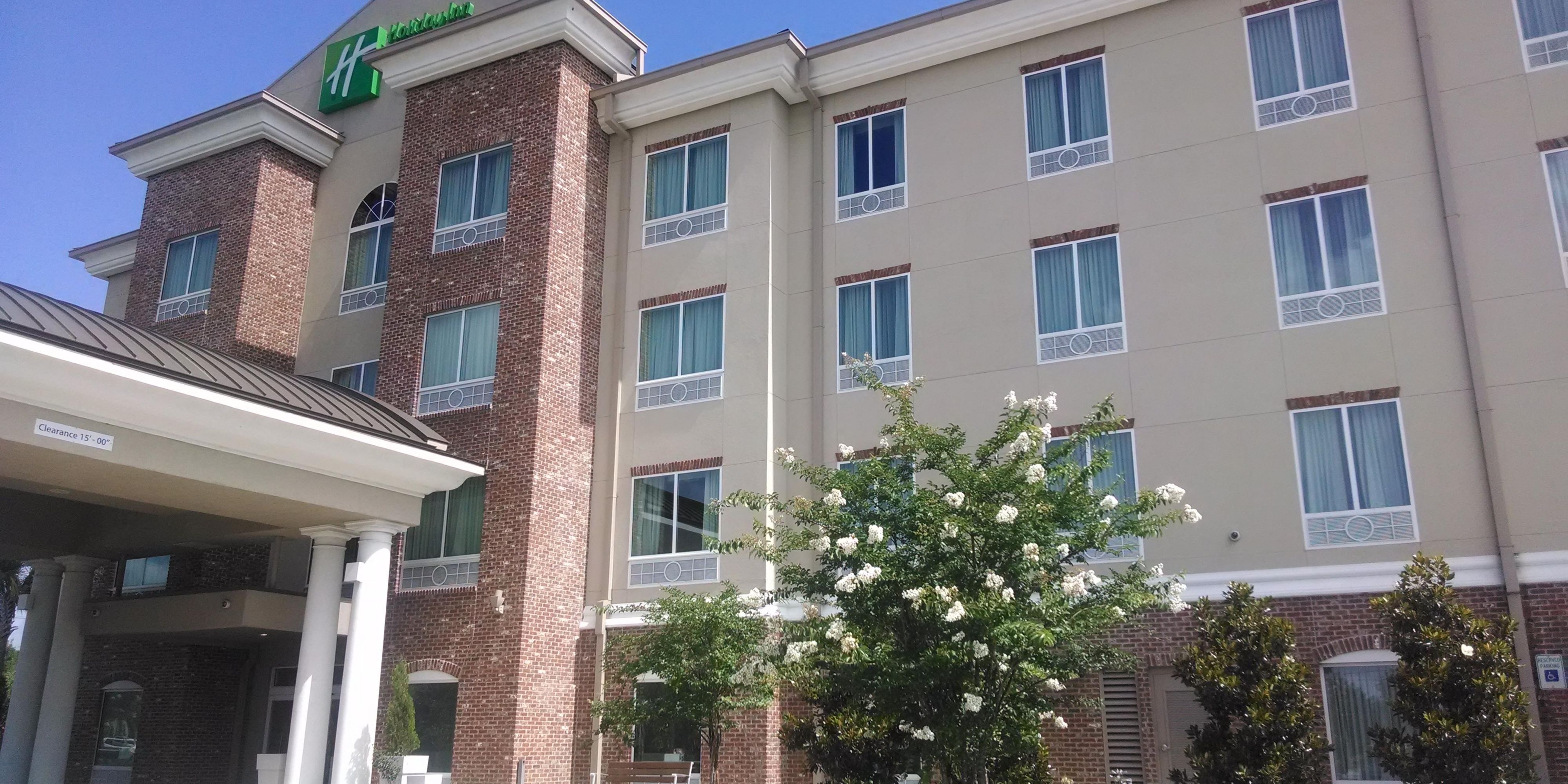 Holiday Inn Express & Suites Gonzales