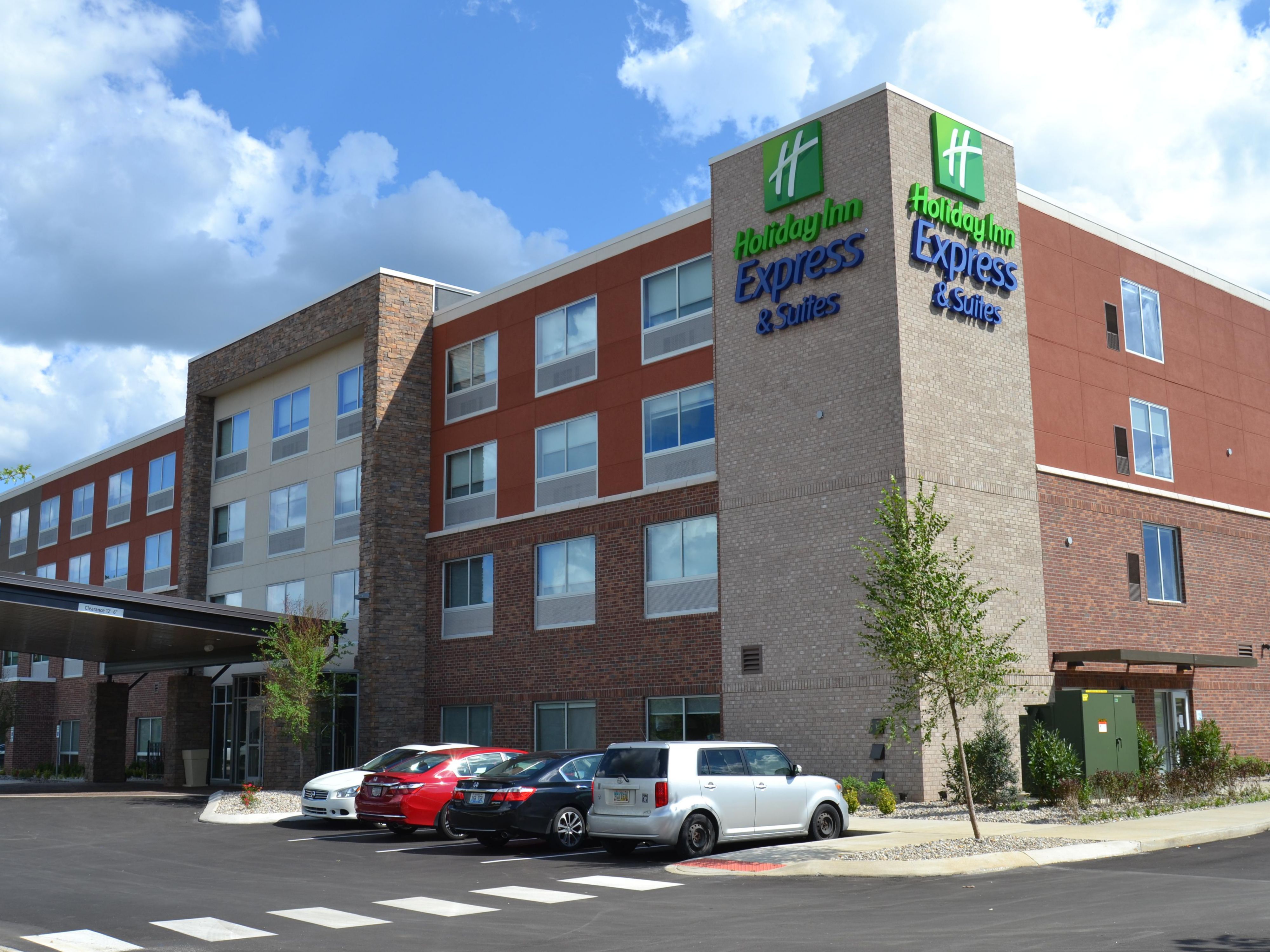 Holiday Inn Express And Suites Goodlettsville 5679193016 4x3