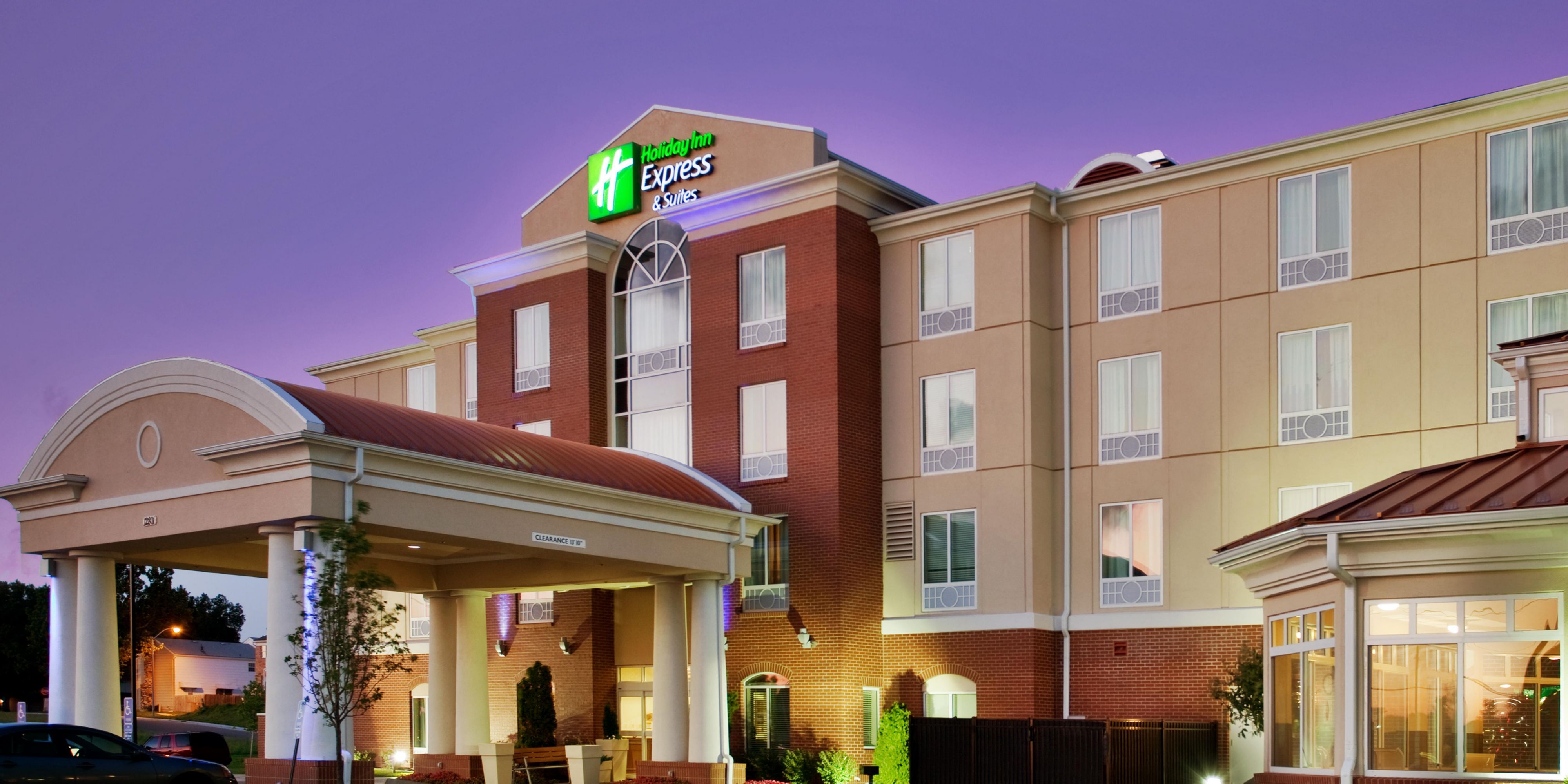 Holiday Inn Express & Suites Kansas CityGrandview Map & Driving