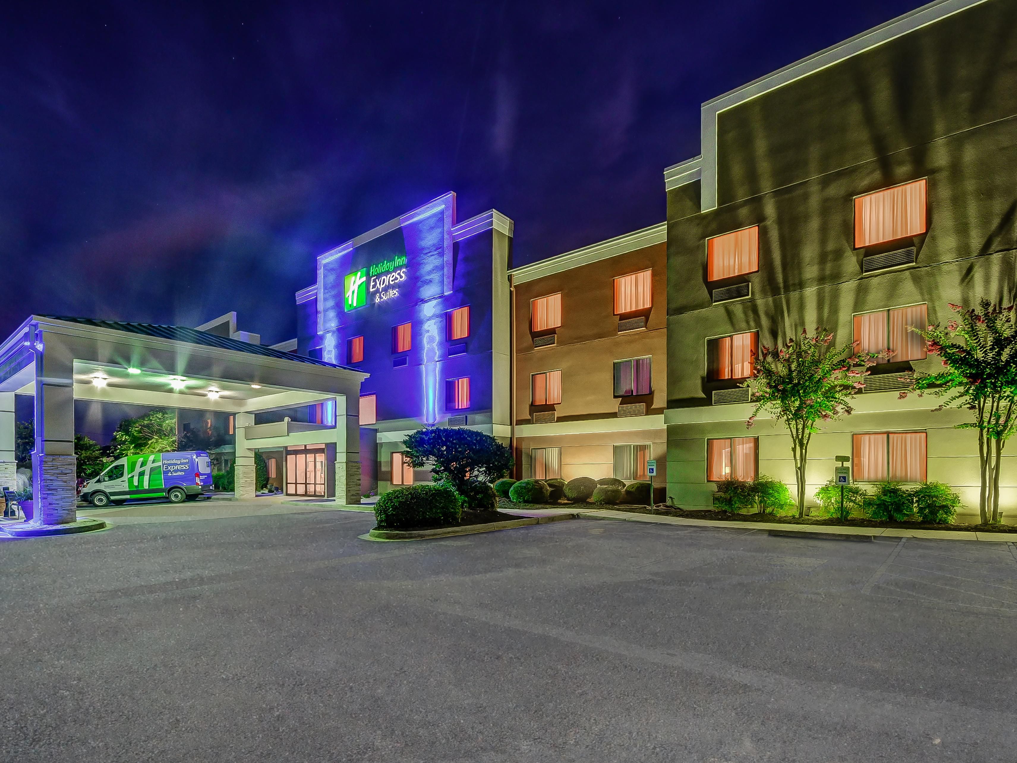 Holiday Inn Express Suites Greenville Airport Hotel In Greer By Ihg