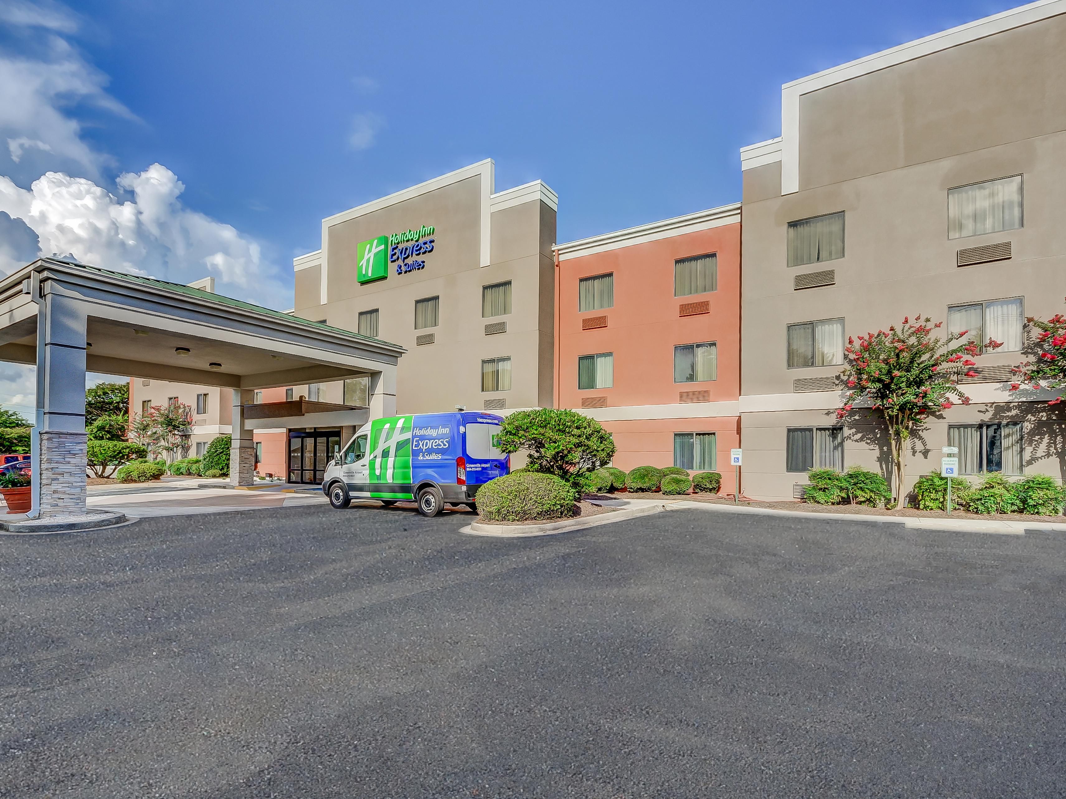 Holiday Inn Express &amp; Suites Greenville Airport Hotel in