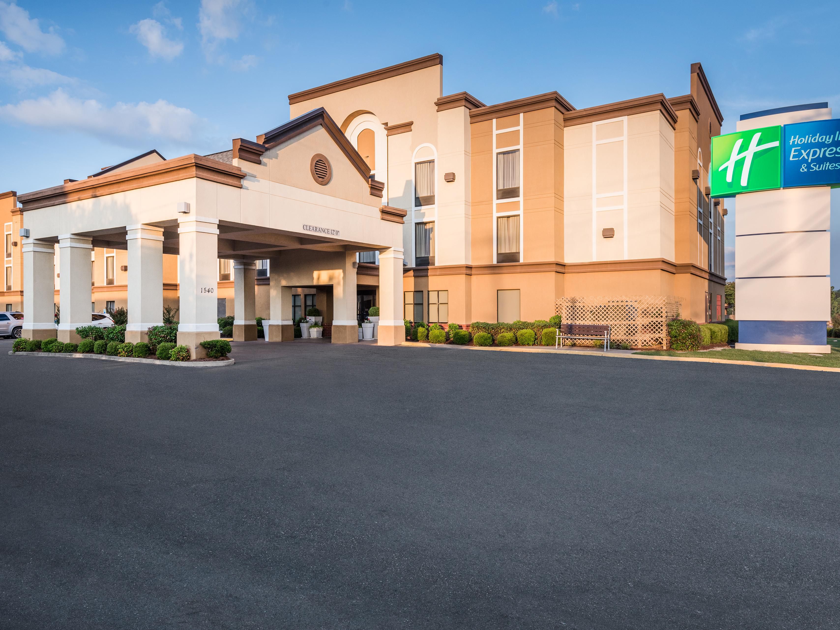 Holiday Inn Express Suites Grenada Hotel In Grenada By Ihg
