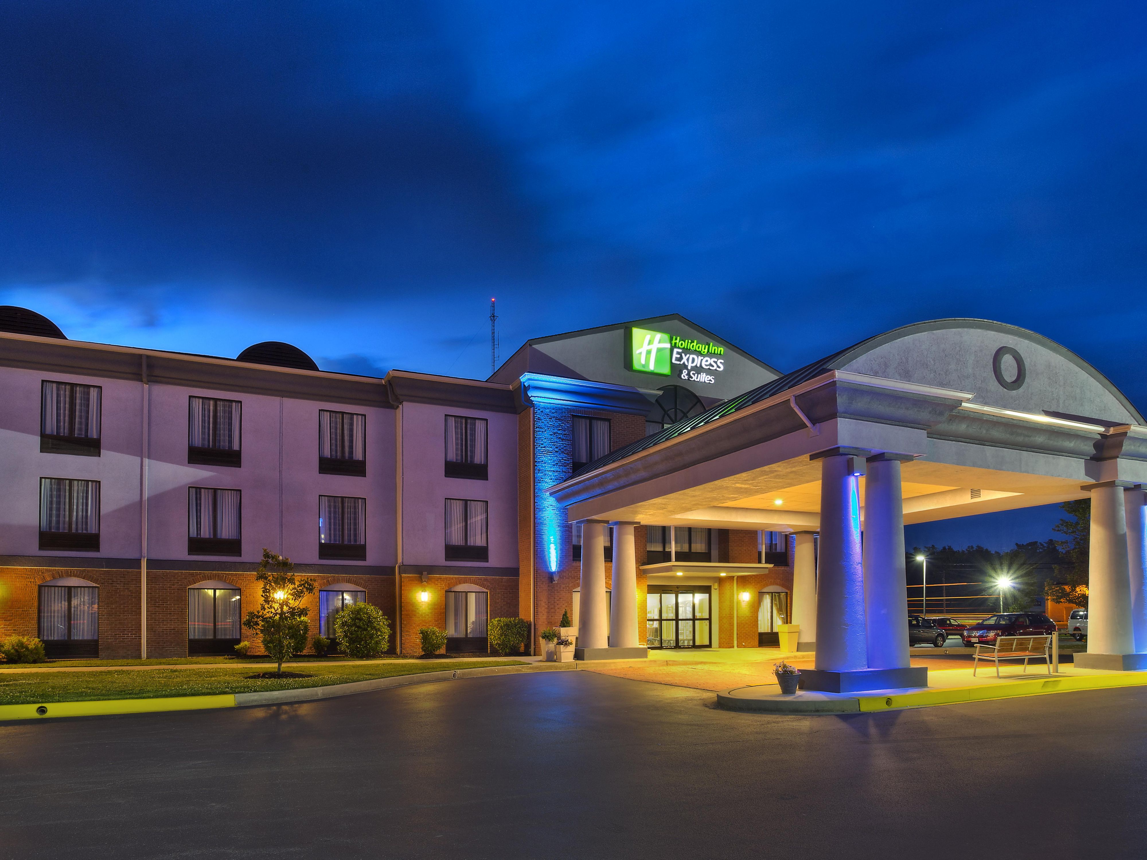 Hotels In Harrington De Holiday Inn Express Suites Harrington