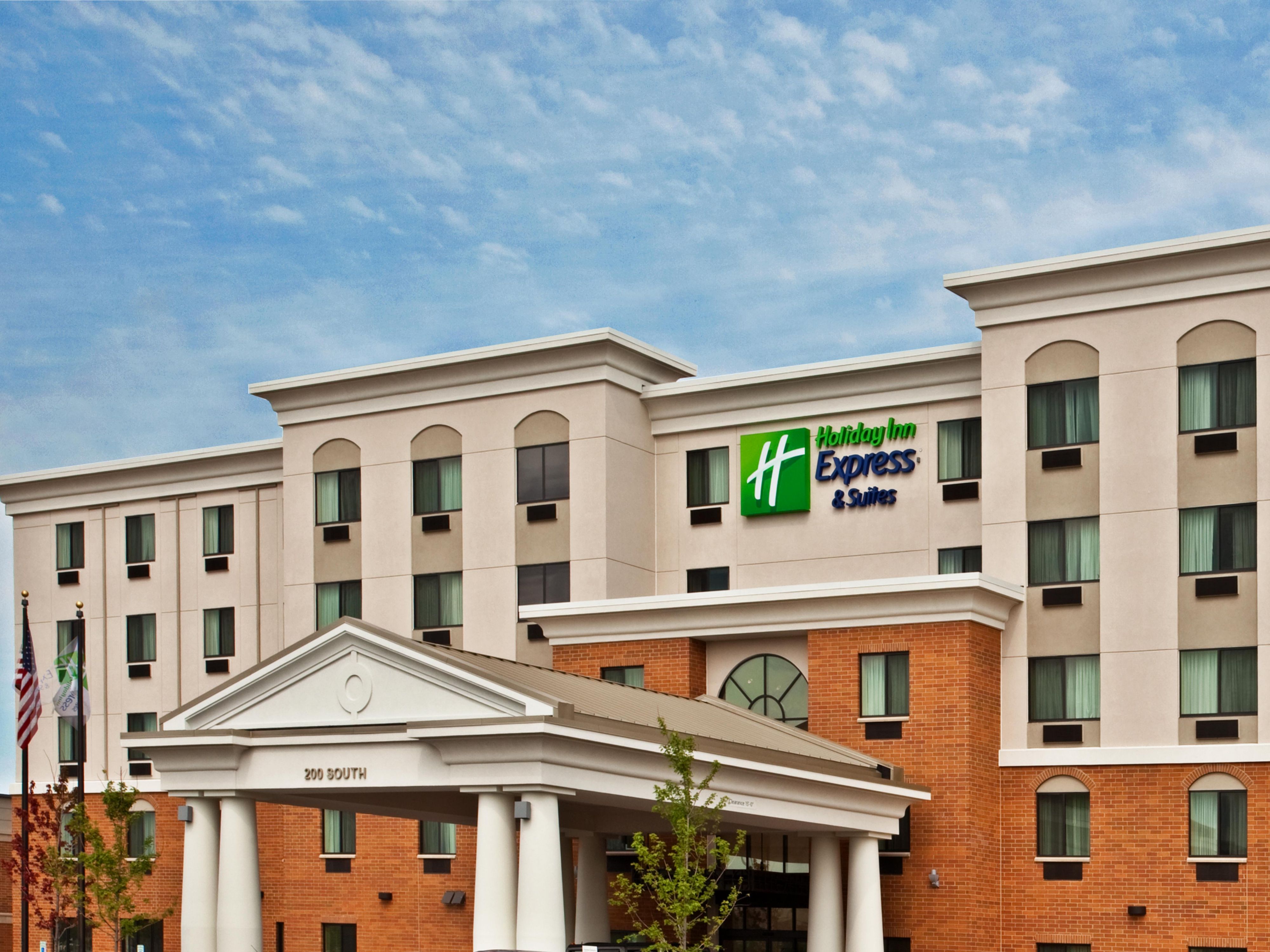 Holiday Inn Express Holiday Inn Express & Suites Chicago WestO'Hare