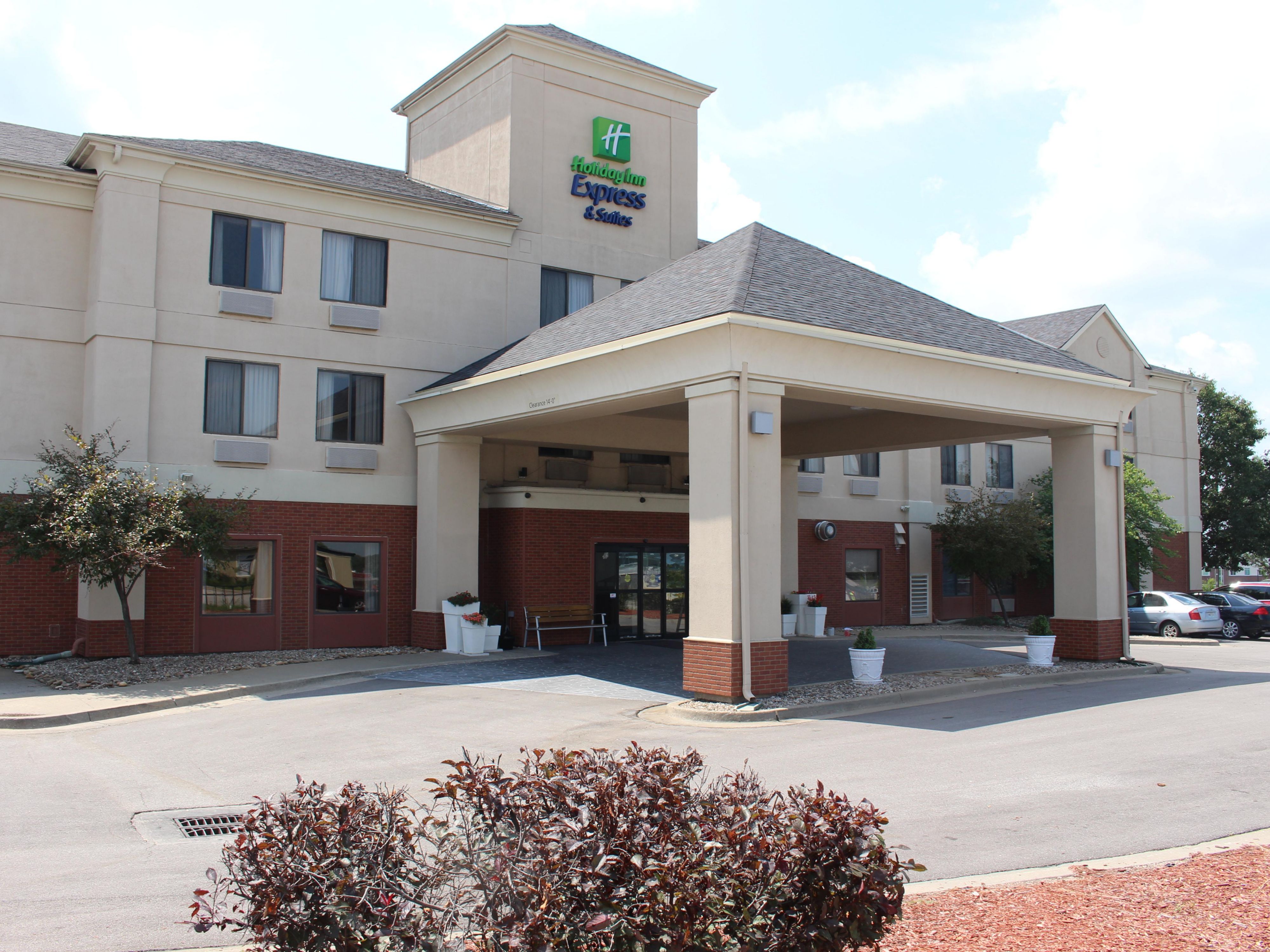 Hotels In Liberty Mo Holiday Inn Express Suites Kansas City