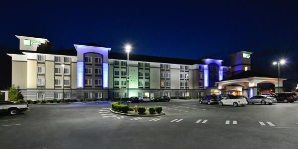 Holiday Inn Express & Suites Tacoma South - Lakewood