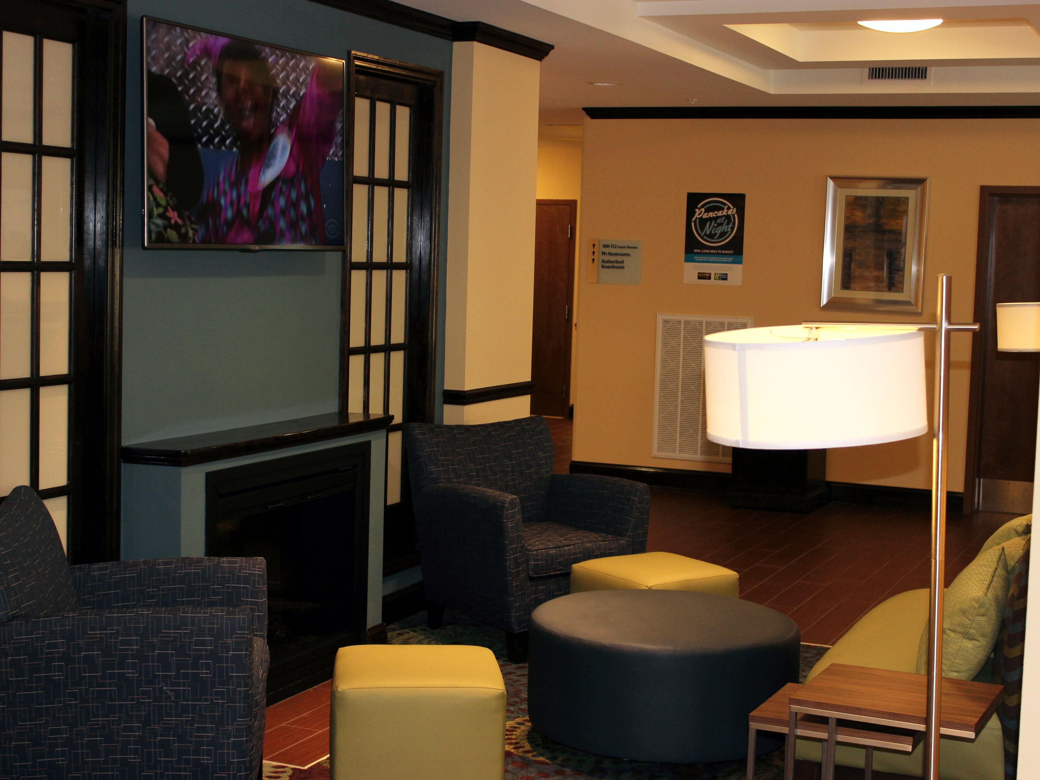 Virginia Hotel in Lebanon with Outdoor Pool Holiday Inn Express