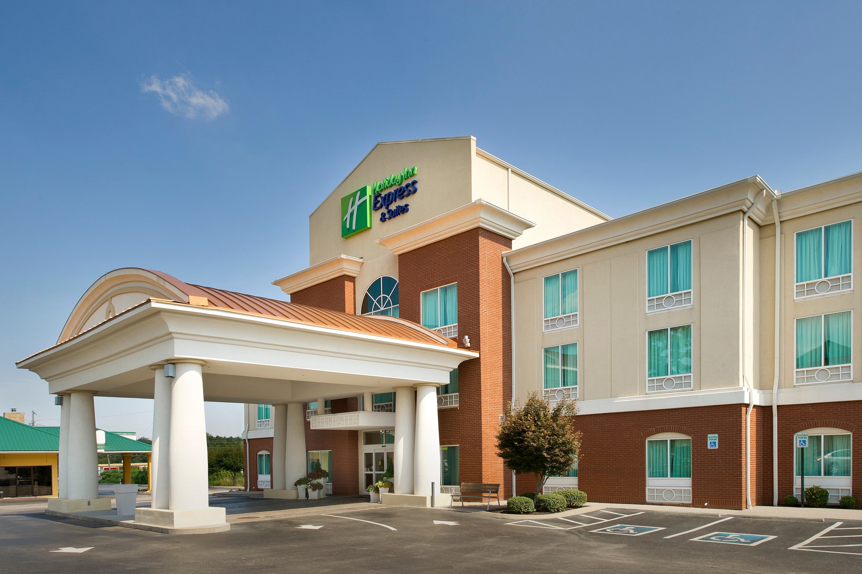 Holiday Inn Express & Suites Lenoir City (Knoxville Area)