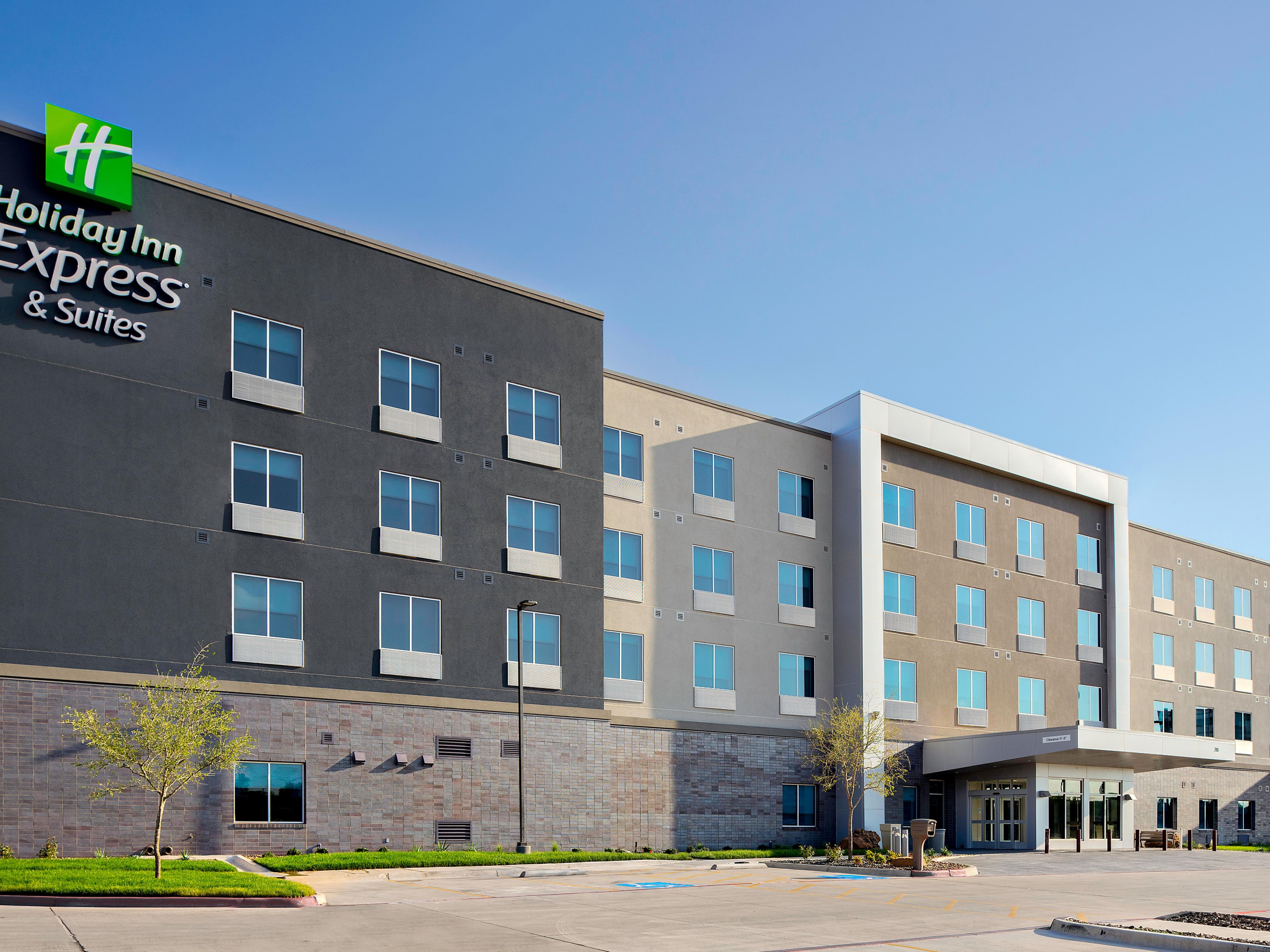 Hotels In Lubbock Near Ttu Holiday Inn Express Suites Lubbock