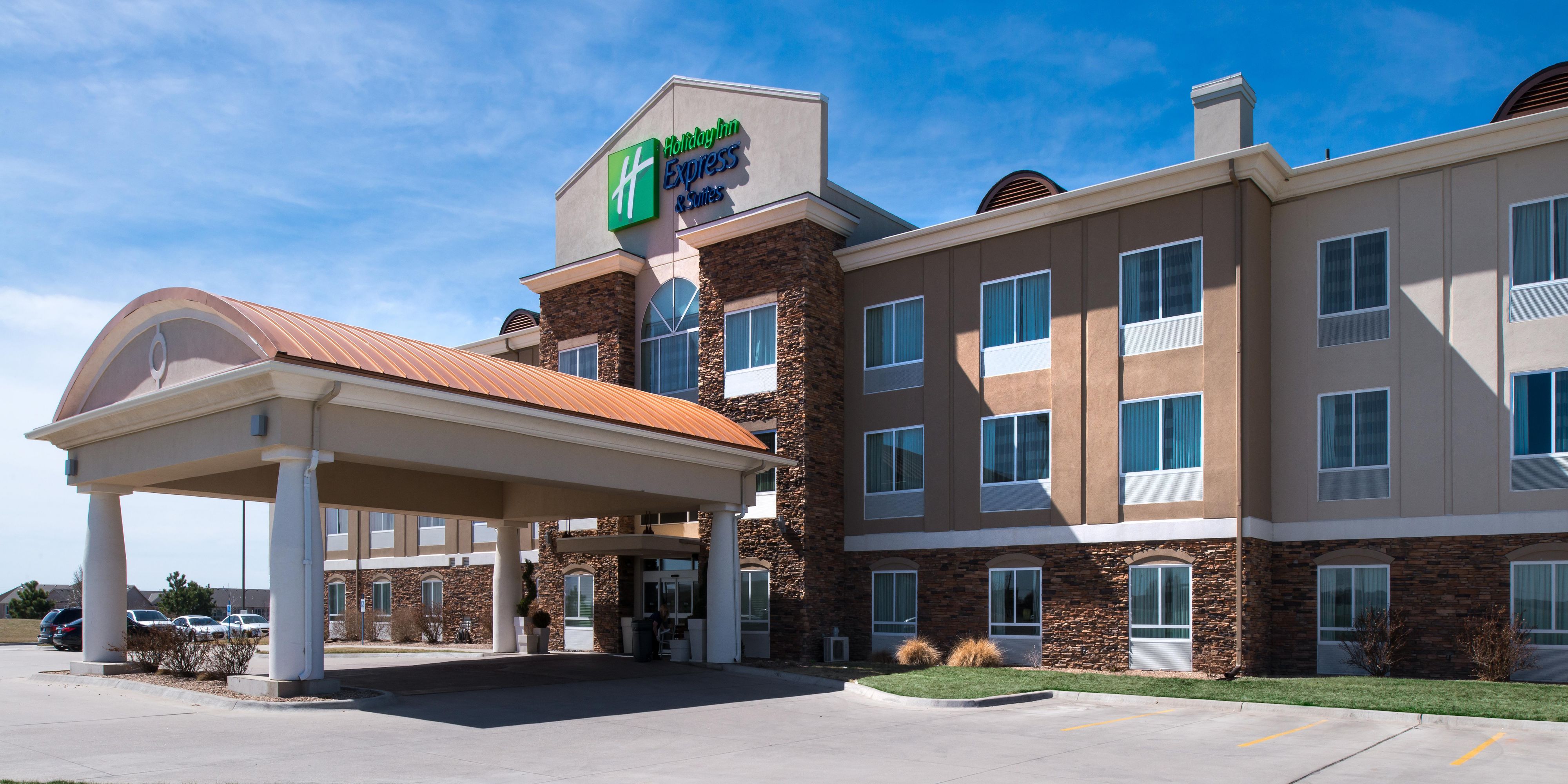 Holiday Inn Express & Suites Wichita Northwest Maize K-96