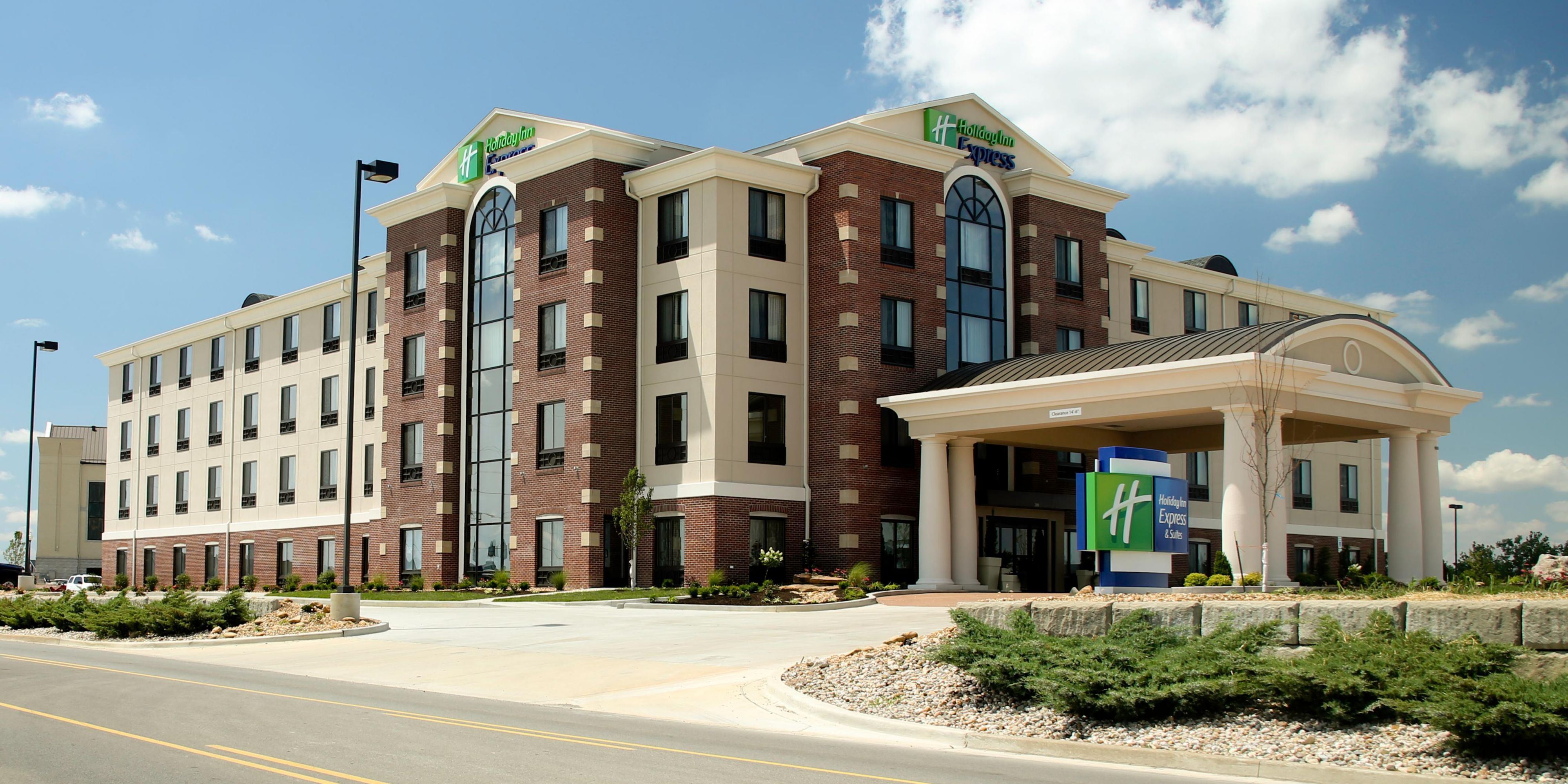 Holiday Inn Express & Suites Marion