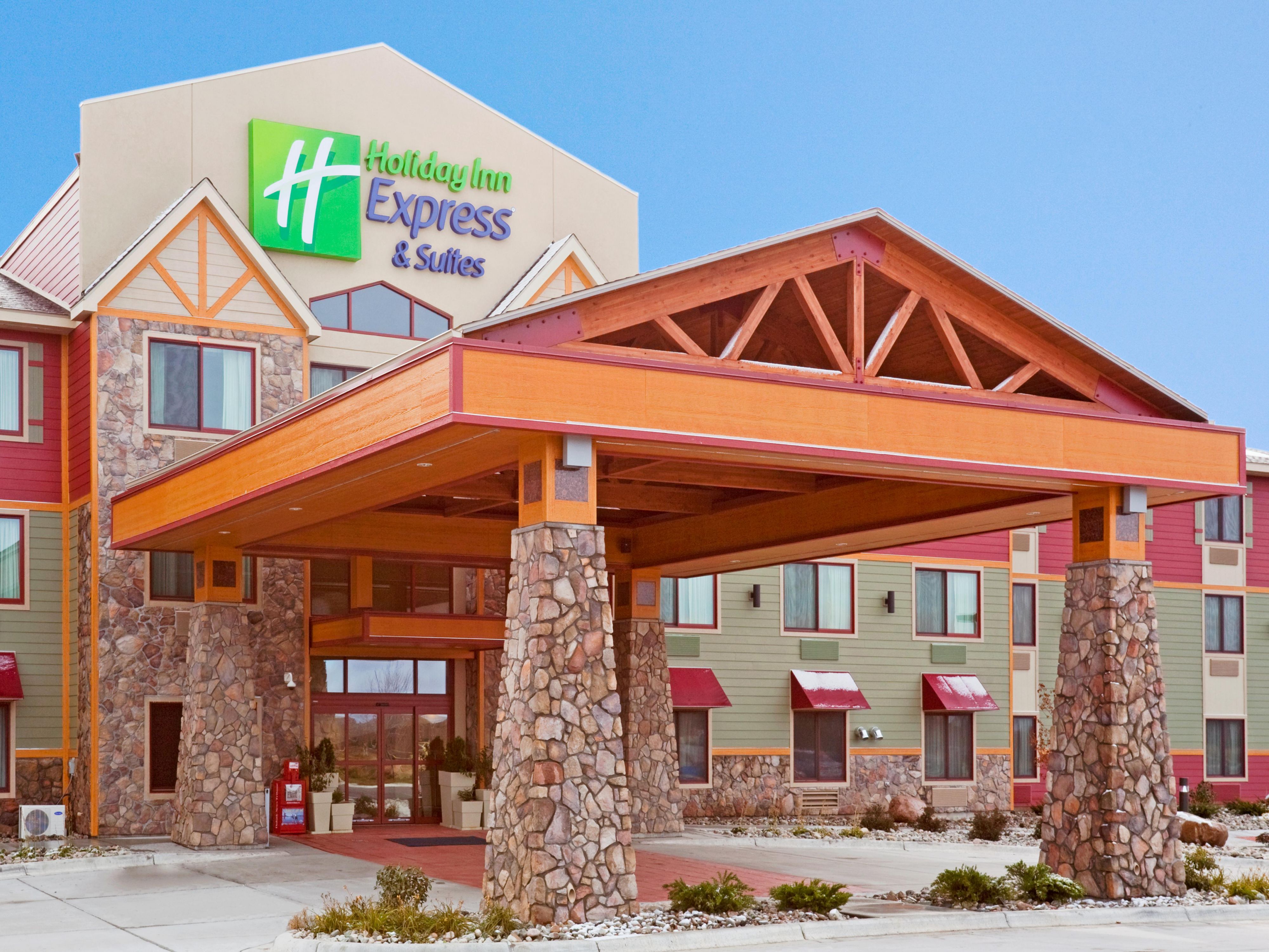 Holiday Inn Express Suites Mountain Iron Virginia Hotel In