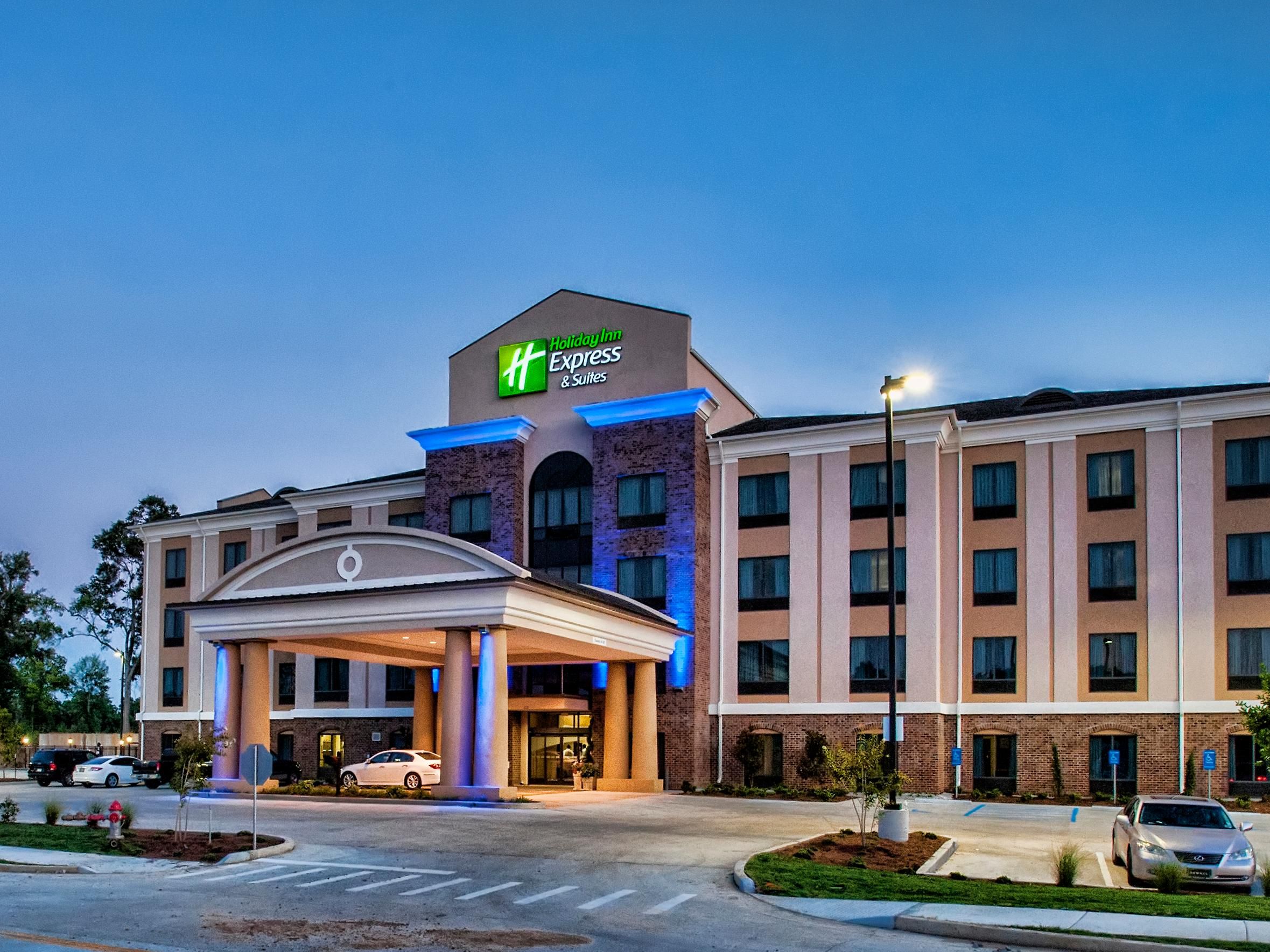 Hotel in Natchez South Holiday Inn Express & Suites