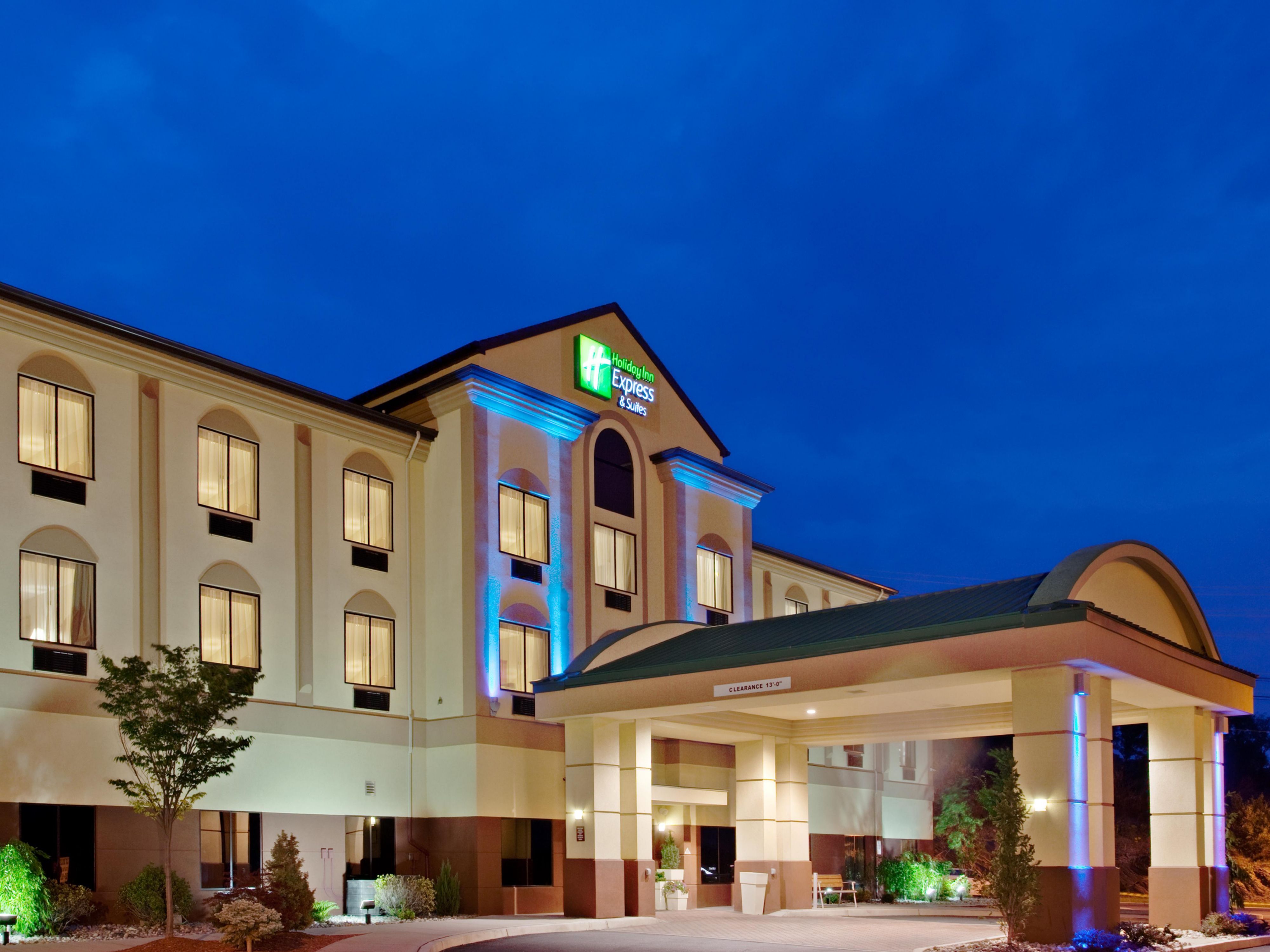 Holiday Inn Express & Suites Newton Sparta Hotel by IHG