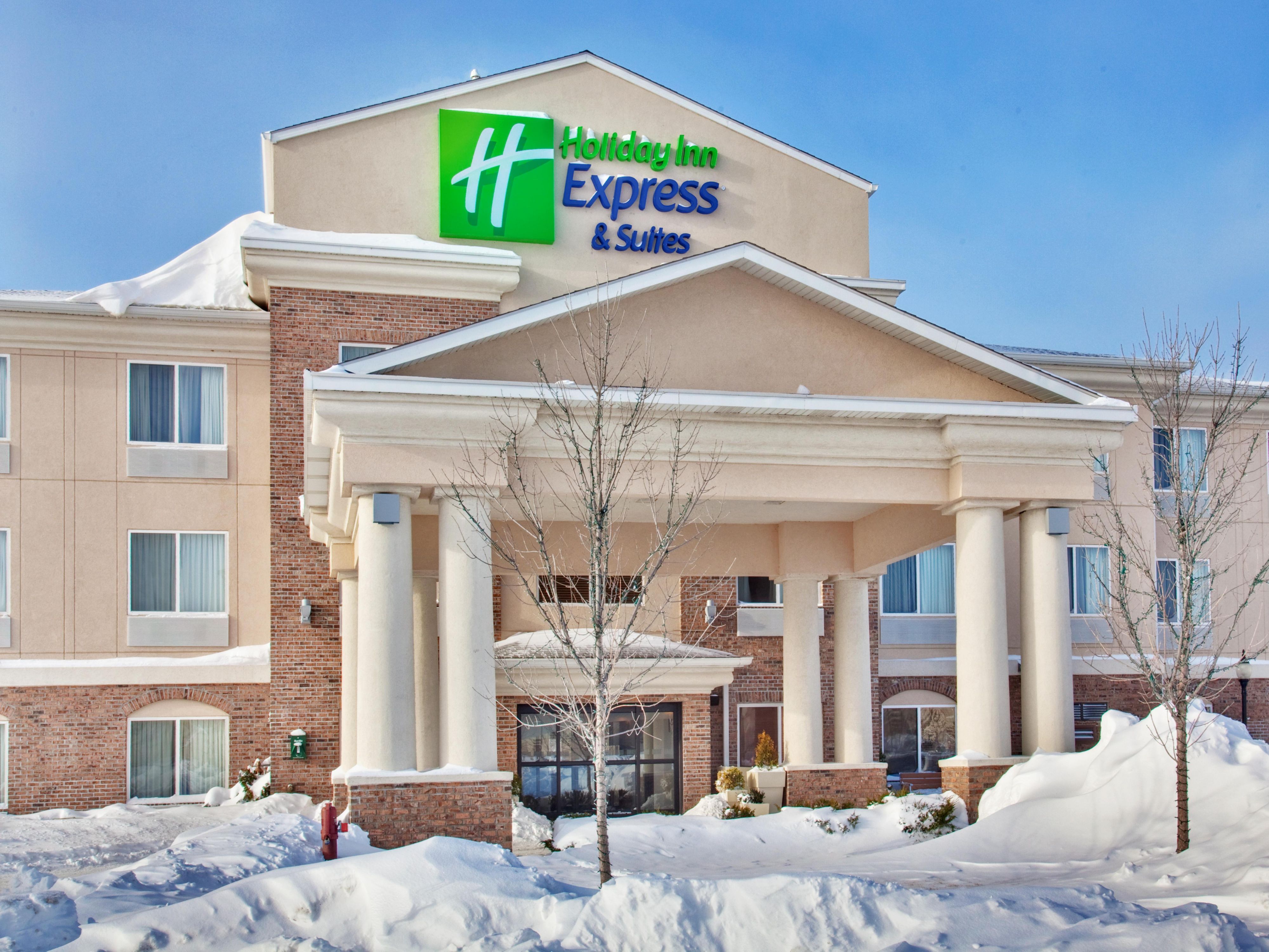 Holiday Inn Express & Suites Omaha West Hotel in Omaha, Nebraska
