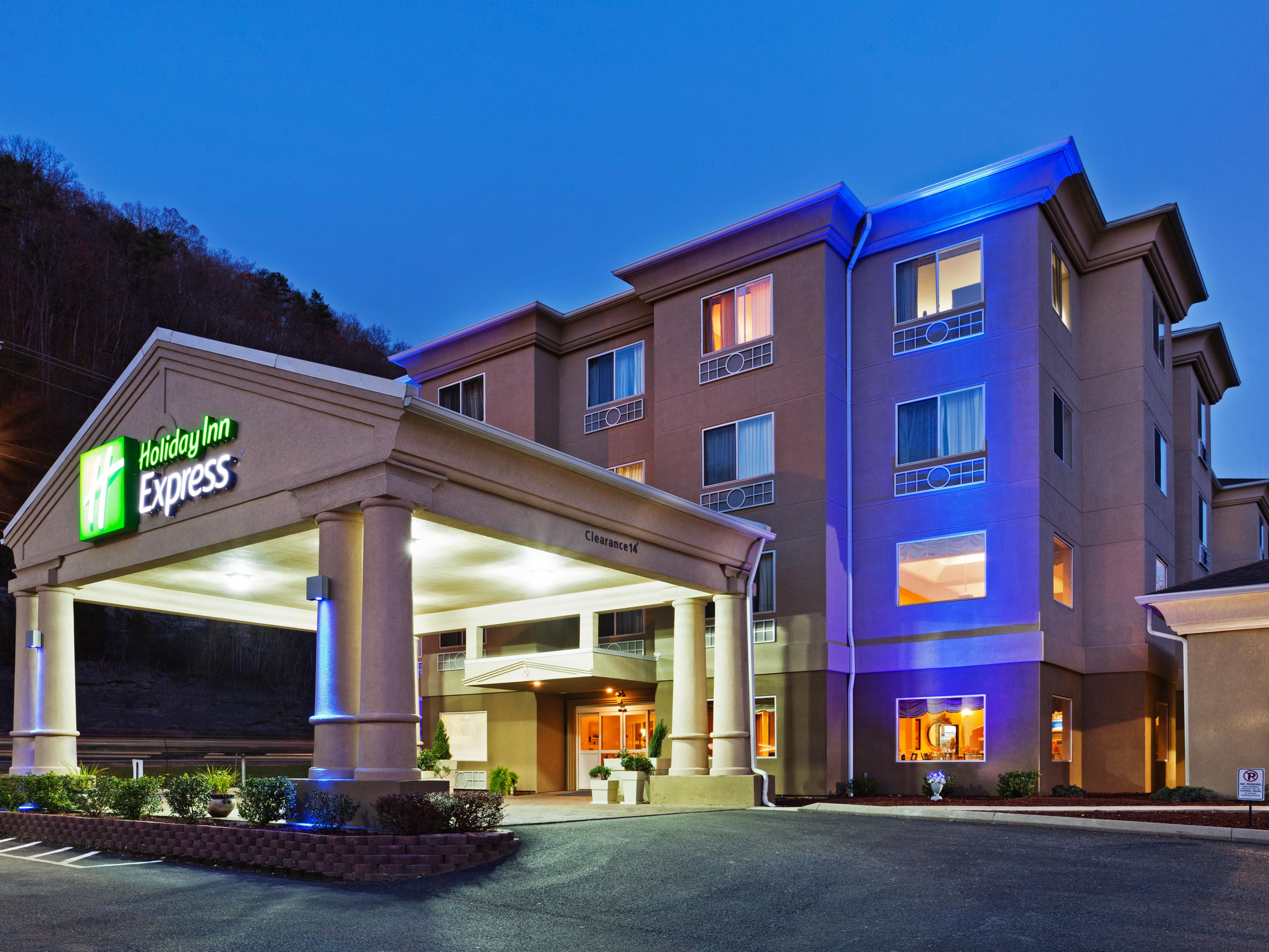 Affordable Hotels In Pikeville Ky Holiday Inn Express Suites