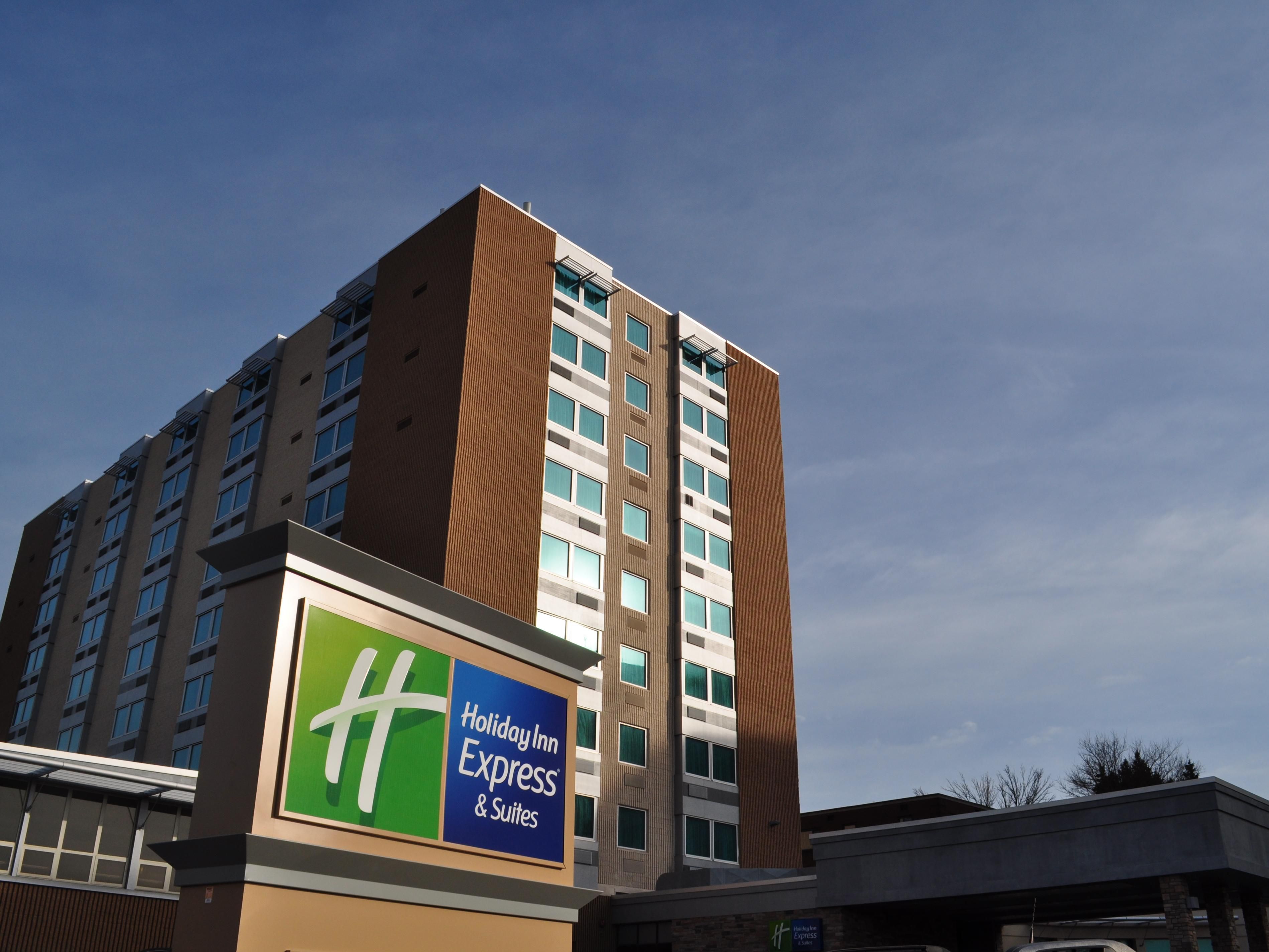 Downtown Pittsburgh Hotels | Holiday Inn Express & Suites Pittsburgh