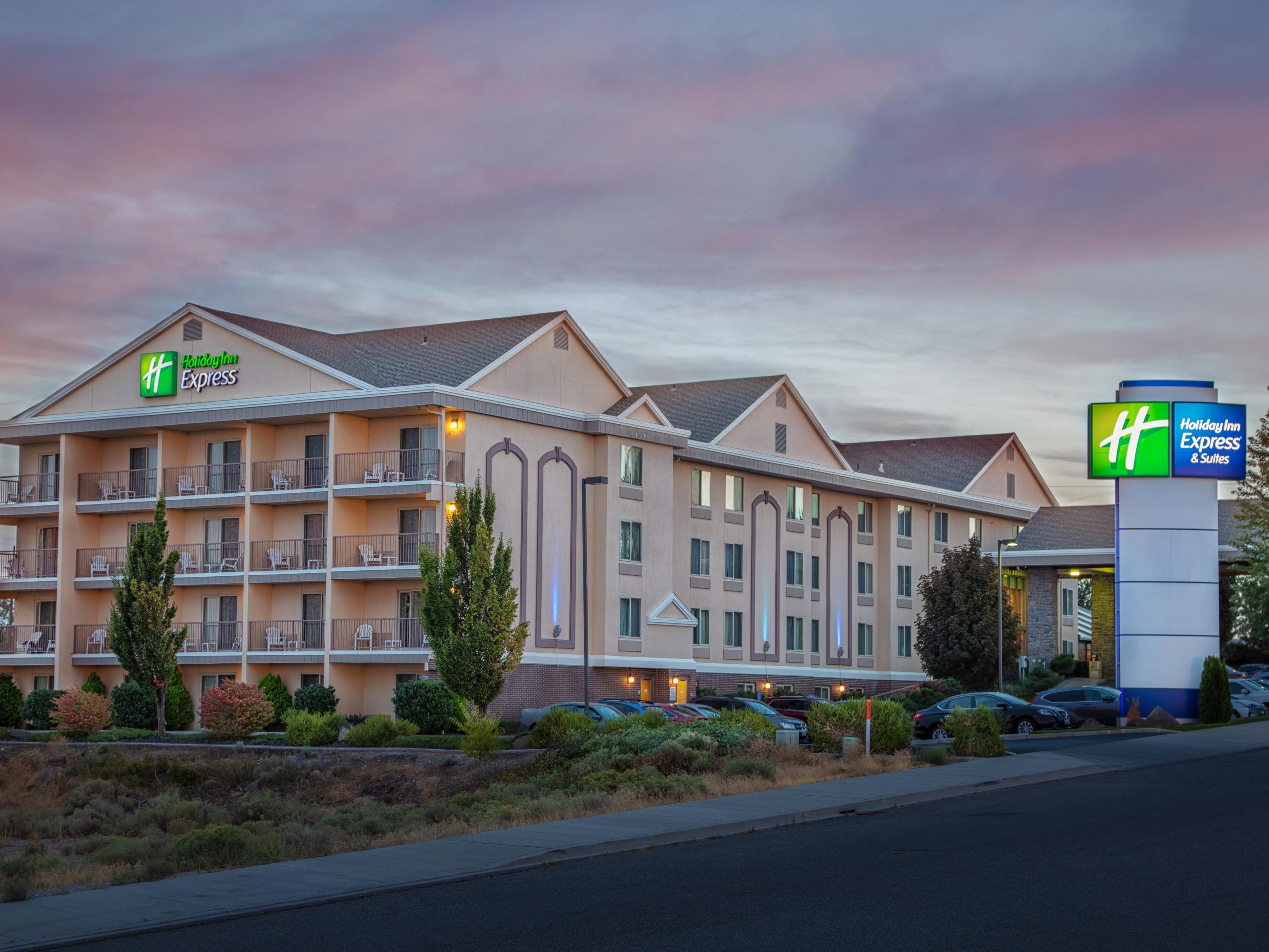 Holiday Inn Express & Suites Richland Hotel in Richland by IHG