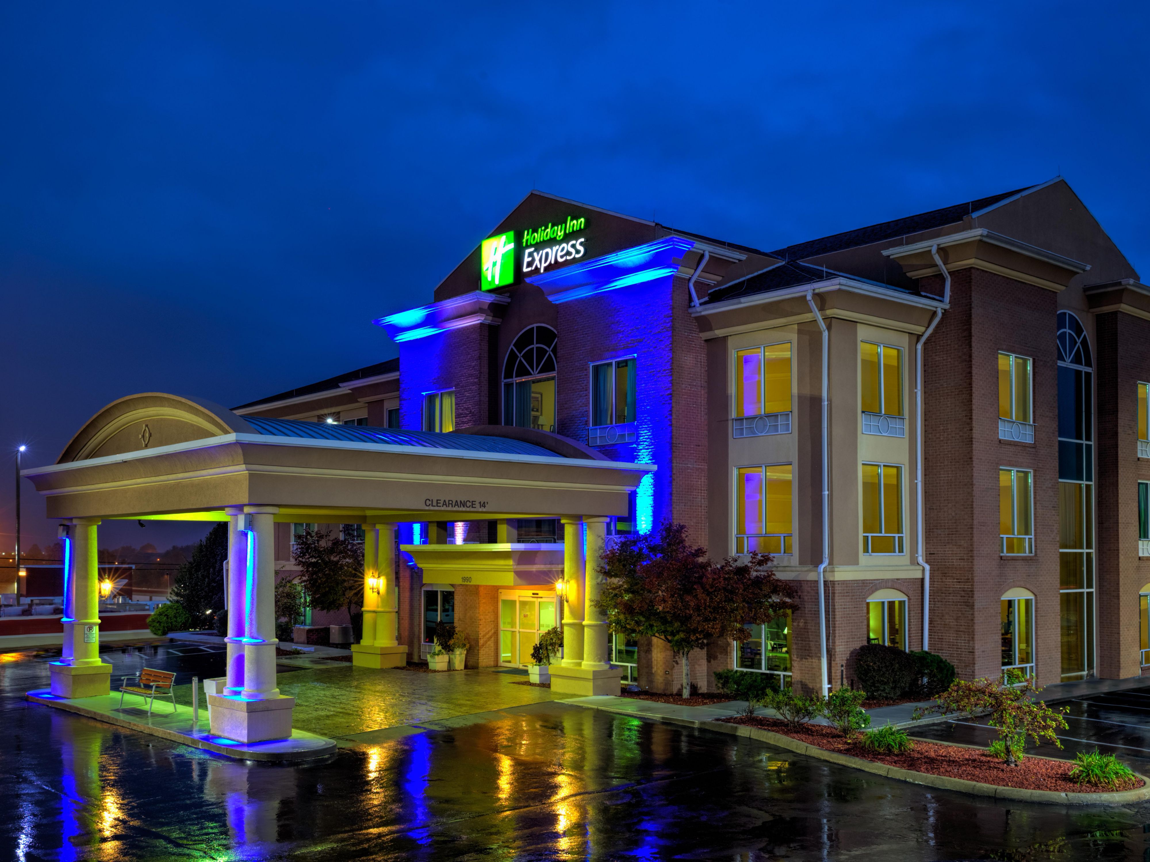 Holiday Inn Express Suites Richmond Hotel By Ihg