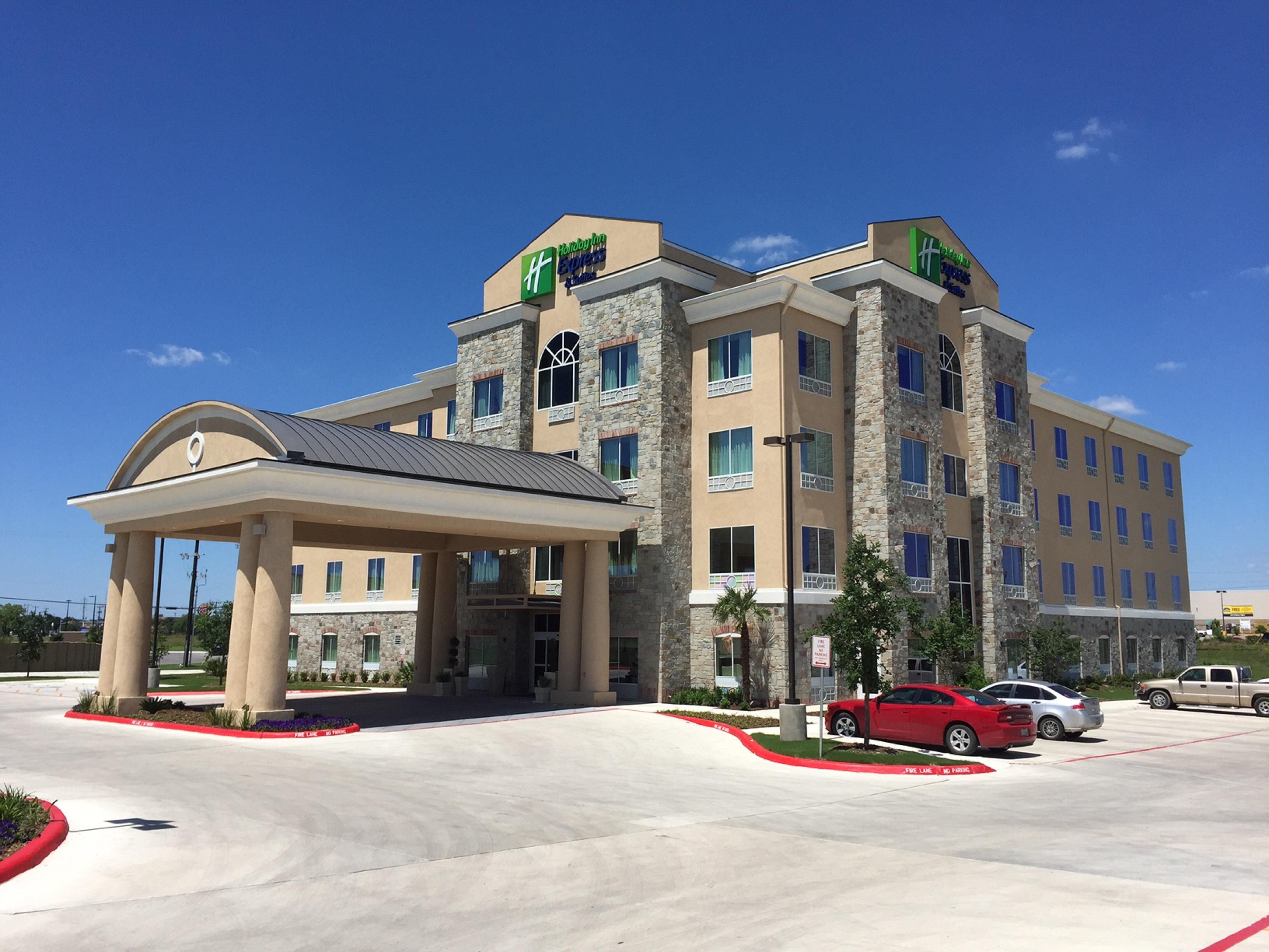 Holiday Inn Express & Suites San Antonio Brooks City Base Hotel by IHG