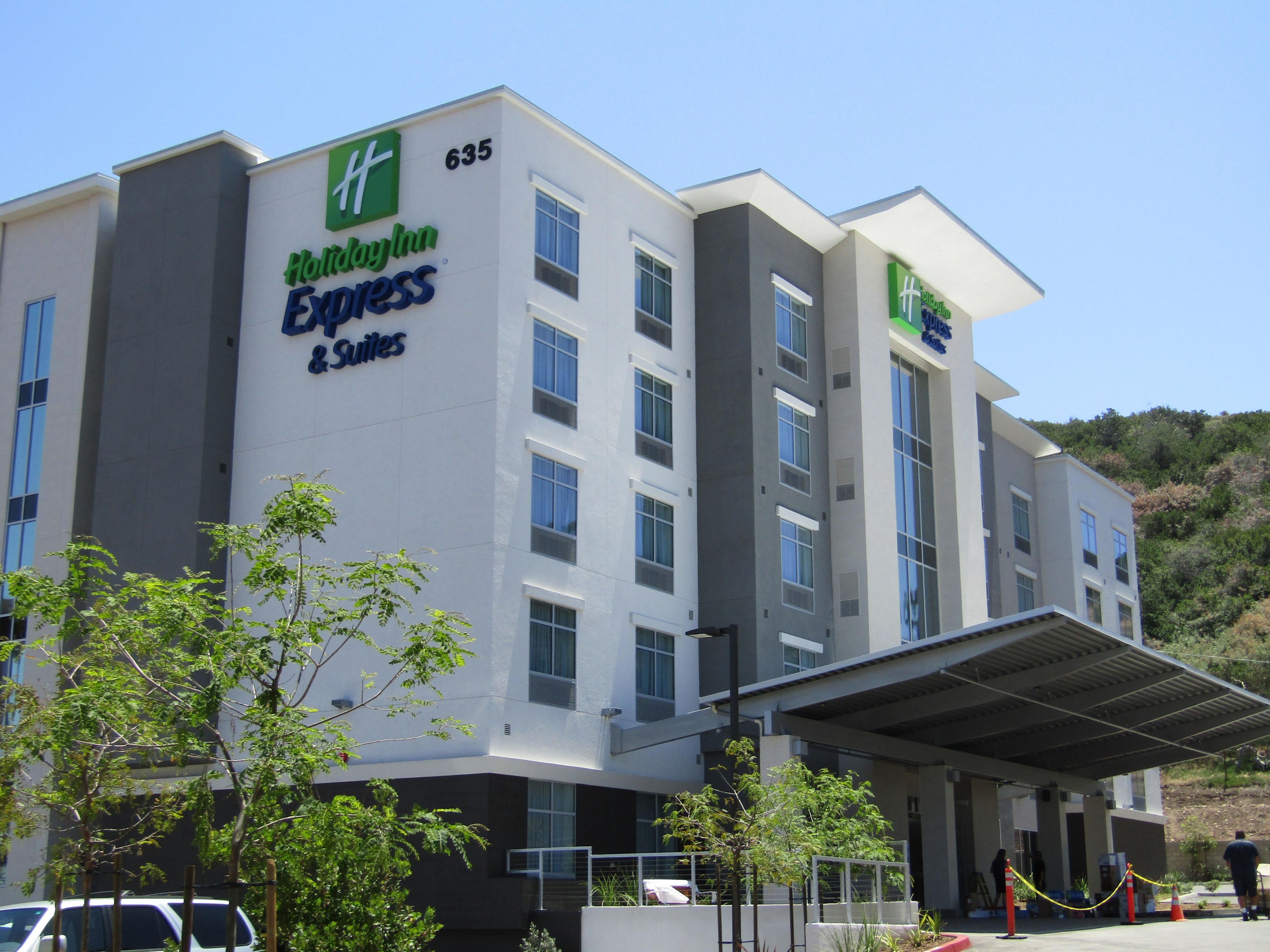 Mission Valley Hotels Holiday Inn Express Suites San