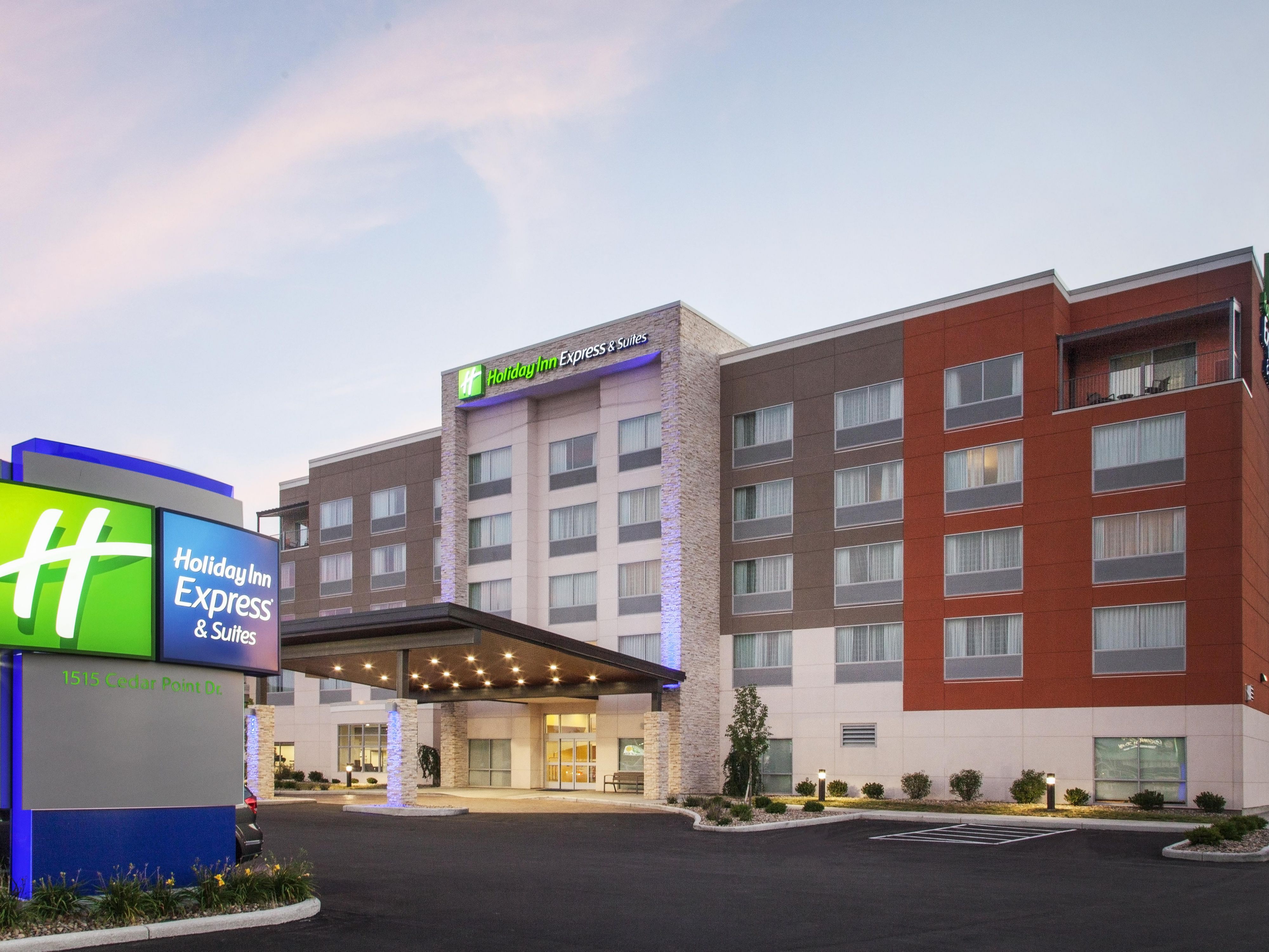 Hotel Near Cedar Point Holiday Inn Express Hotel Sandusky Oh