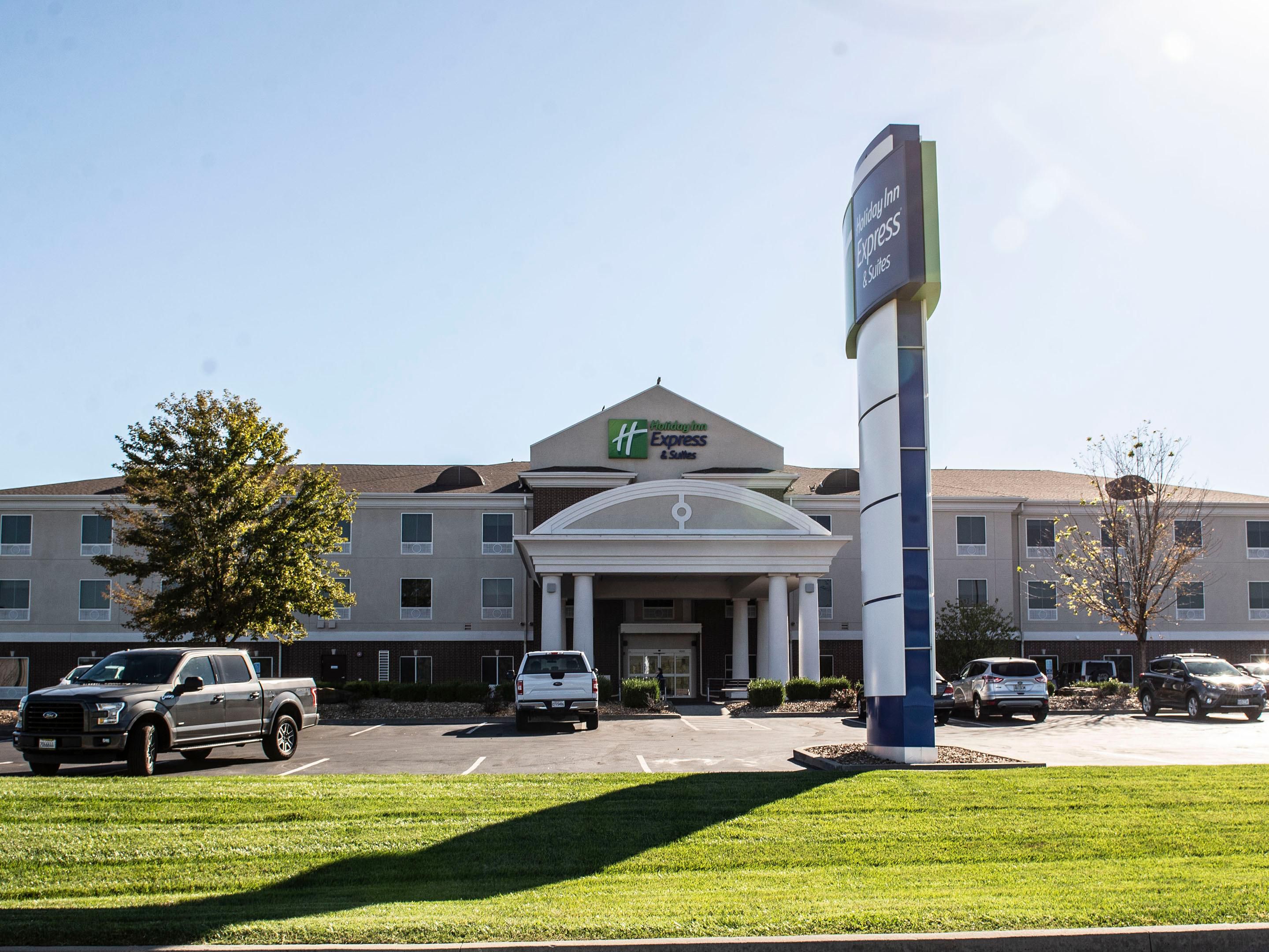 Holiday Inn Express & Suites Sedalia Hotel by IHG