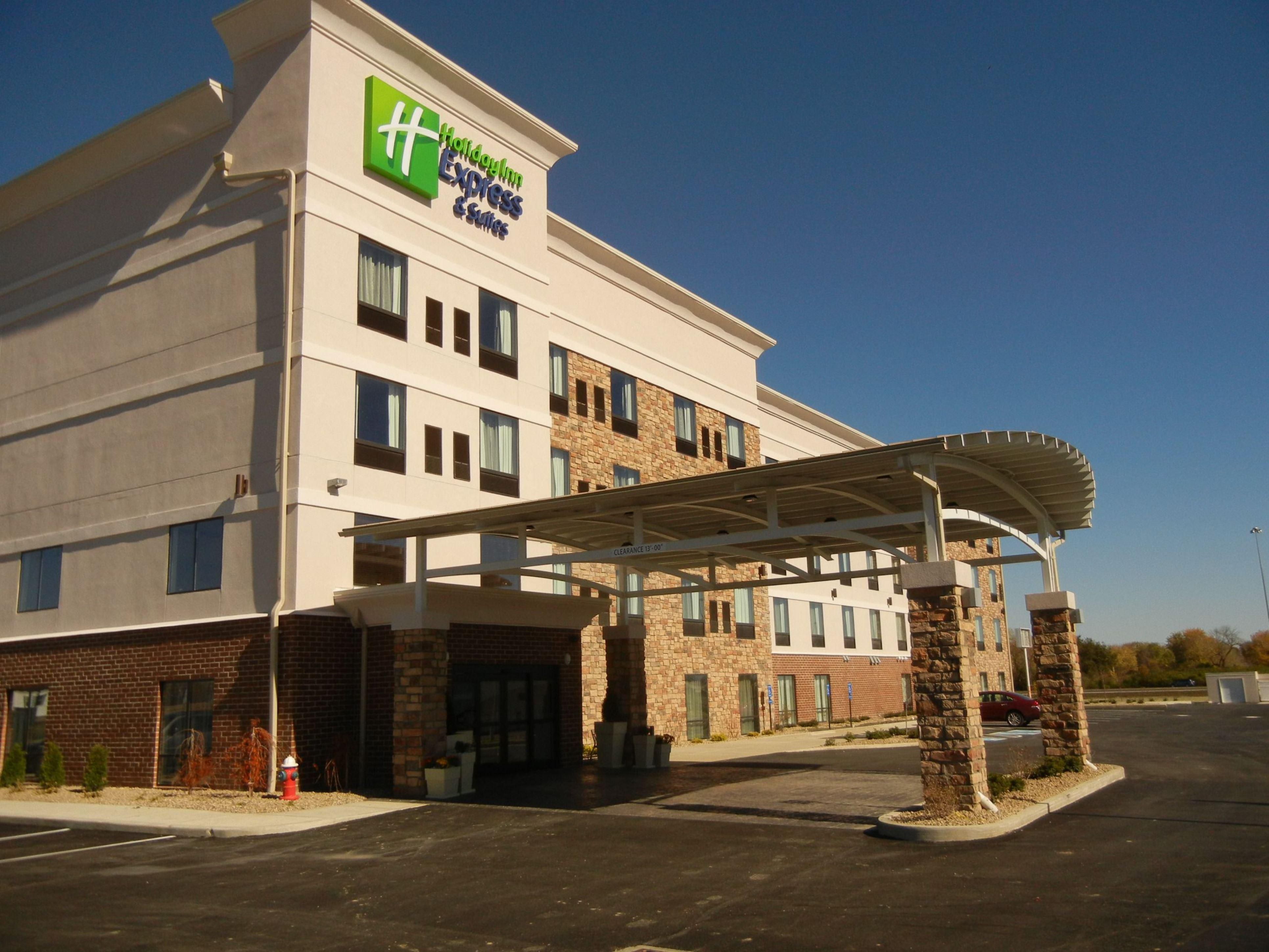 Holiday Inn Express & Suites Sidney Hotel in Sidney, Ohio Sidney Hotels