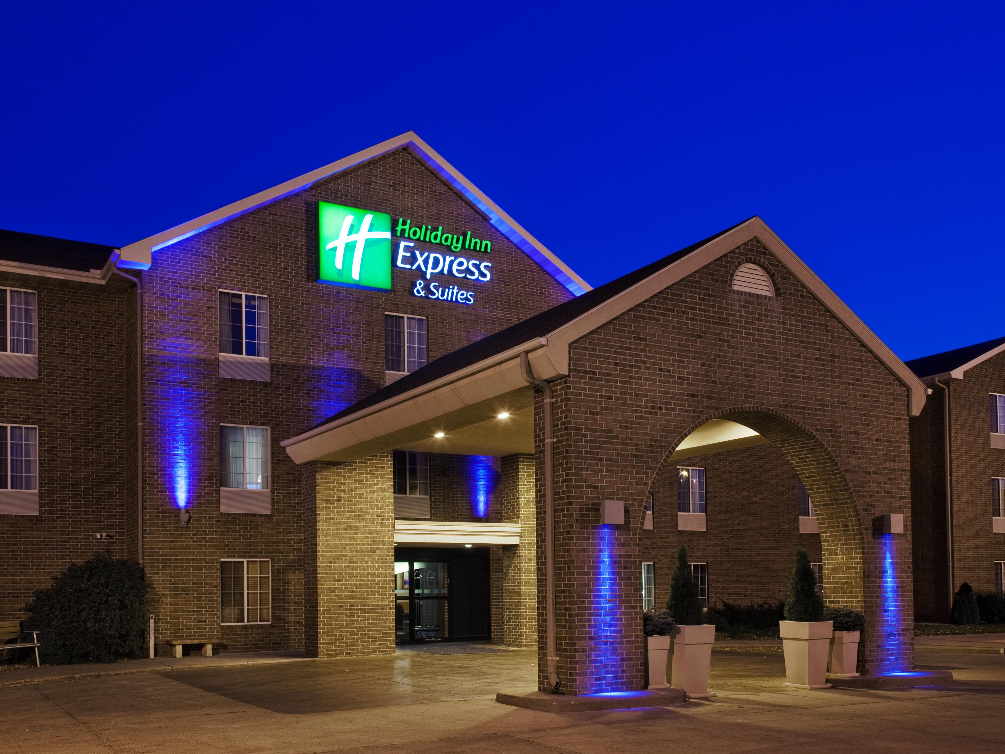 Holiday Inn Express & Suites Sioux Falls At Empire Mall Hotel in Sioux